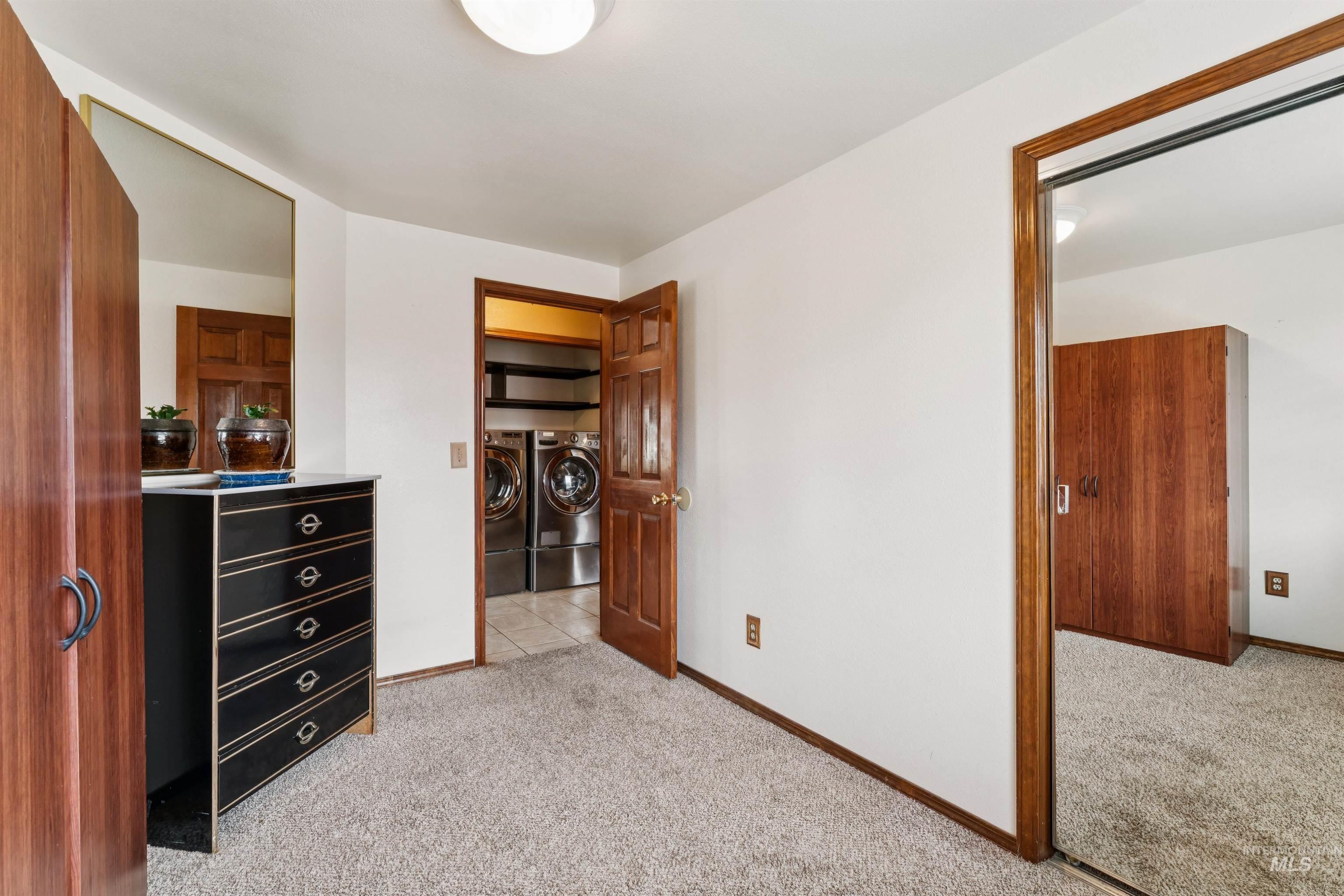 4789 N Bluegrass Ave, Boise, Idaho 83703, 3 Bedrooms, 2 Bathrooms, Residential For Sale, Price $450,000,MLS 98978469