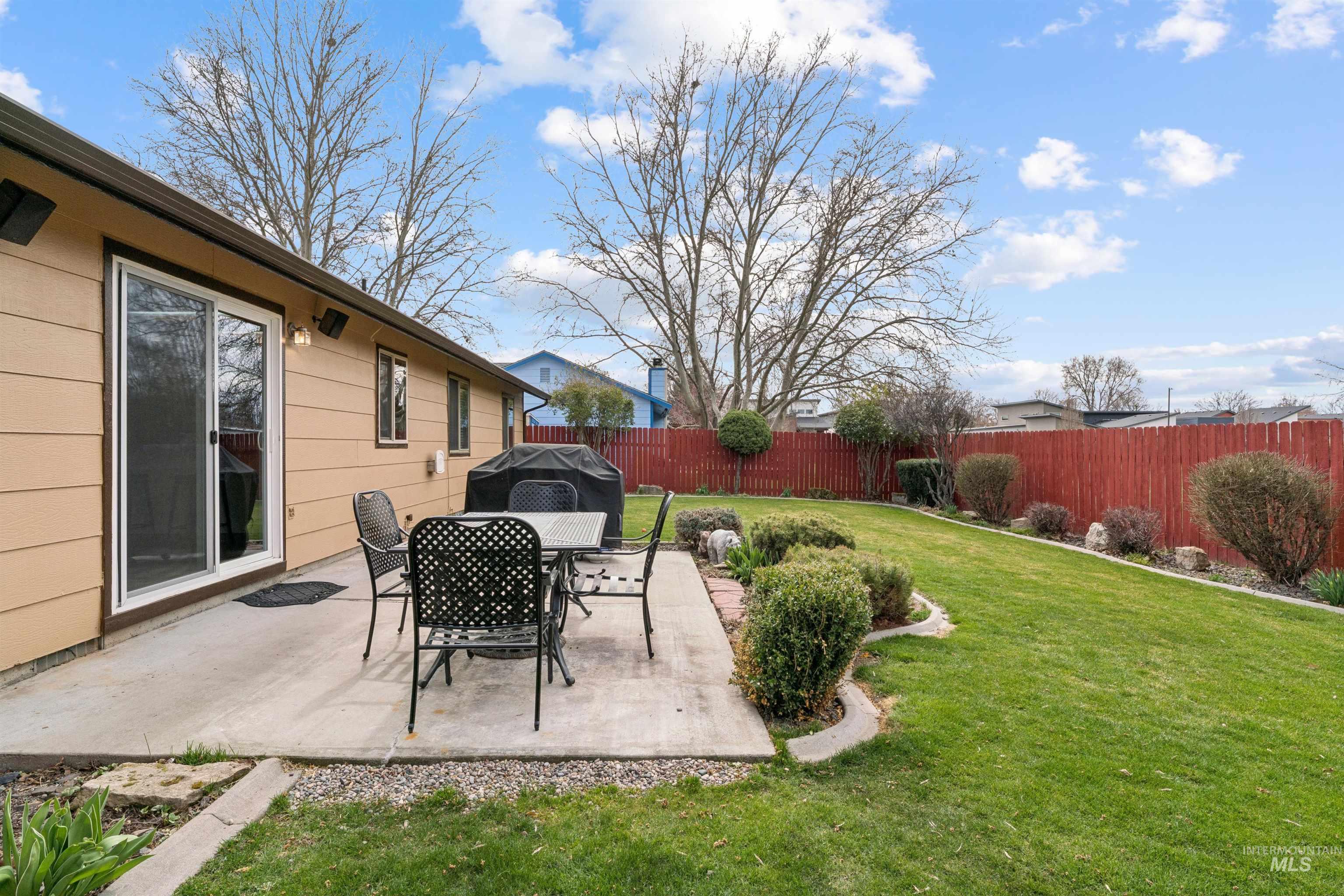 4789 N Bluegrass Ave, Boise, Idaho 83703, 3 Bedrooms, 2 Bathrooms, Residential For Sale, Price $450,000,MLS 98978469