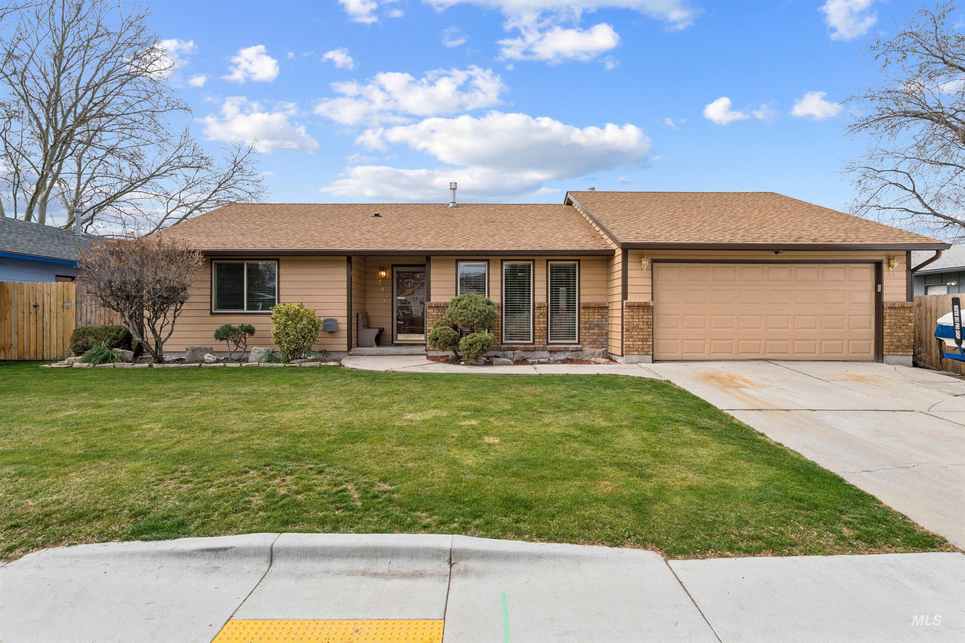 4789 N Bluegrass Ave, Boise, Idaho 83703, 3 Bedrooms, 2 Bathrooms, Residential For Sale, Price $450,000,MLS 98978469
