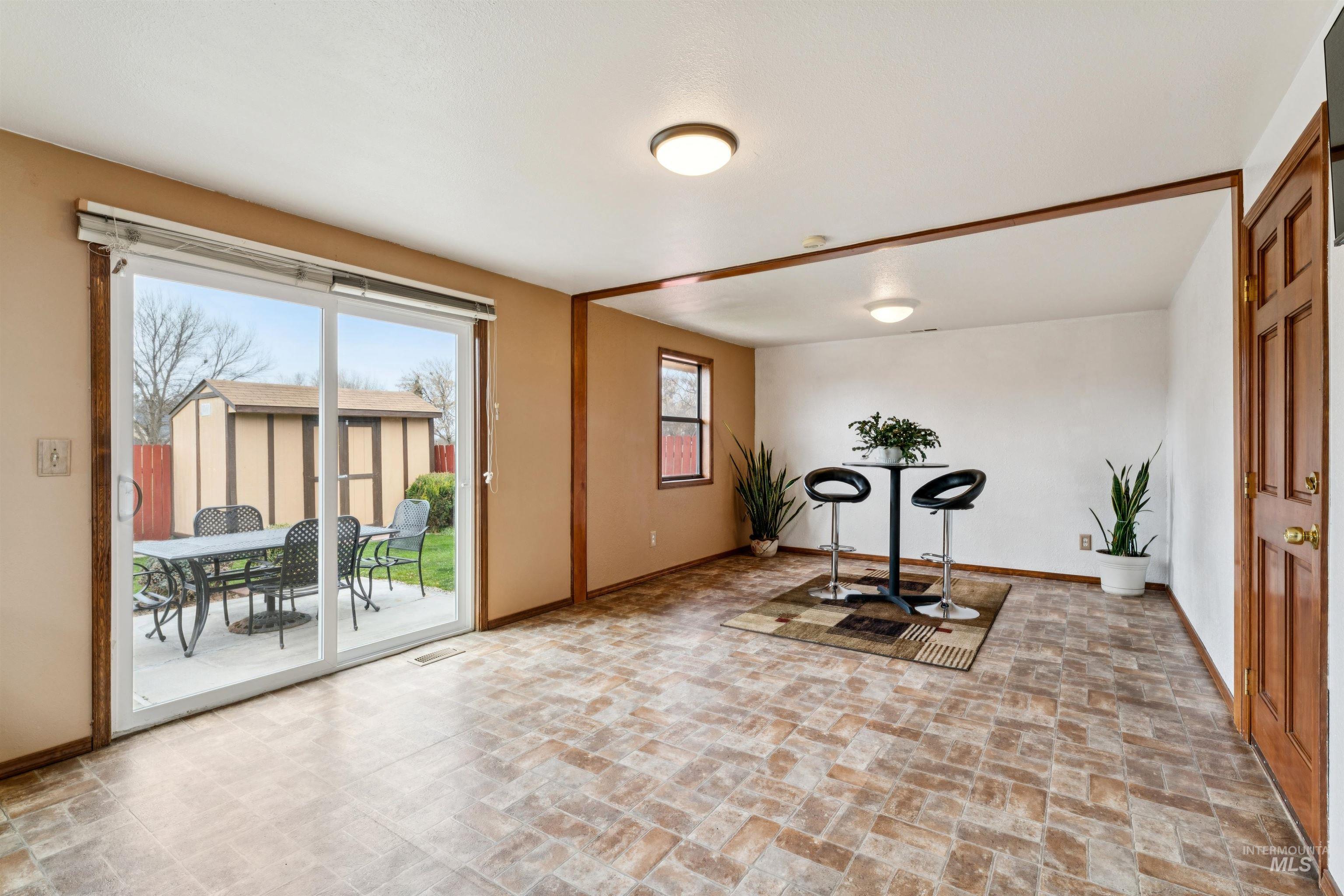 4789 N Bluegrass Ave, Boise, Idaho 83703, 3 Bedrooms, 2 Bathrooms, Residential For Sale, Price $450,000,MLS 98978469