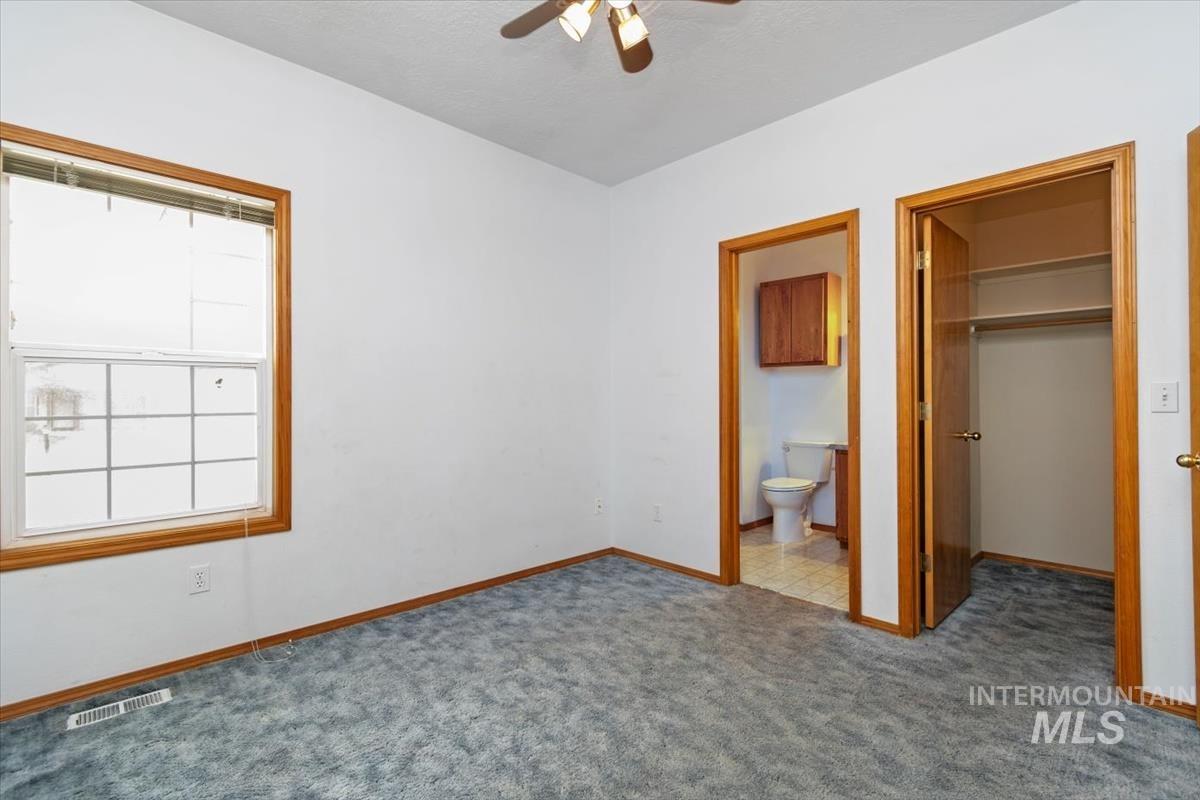 2305 E Oakridge St, Boise, Idaho 83716, 4 Bedrooms, 3.5 Bathrooms, Residential For Sale, Price $550,000,MLS 98978470