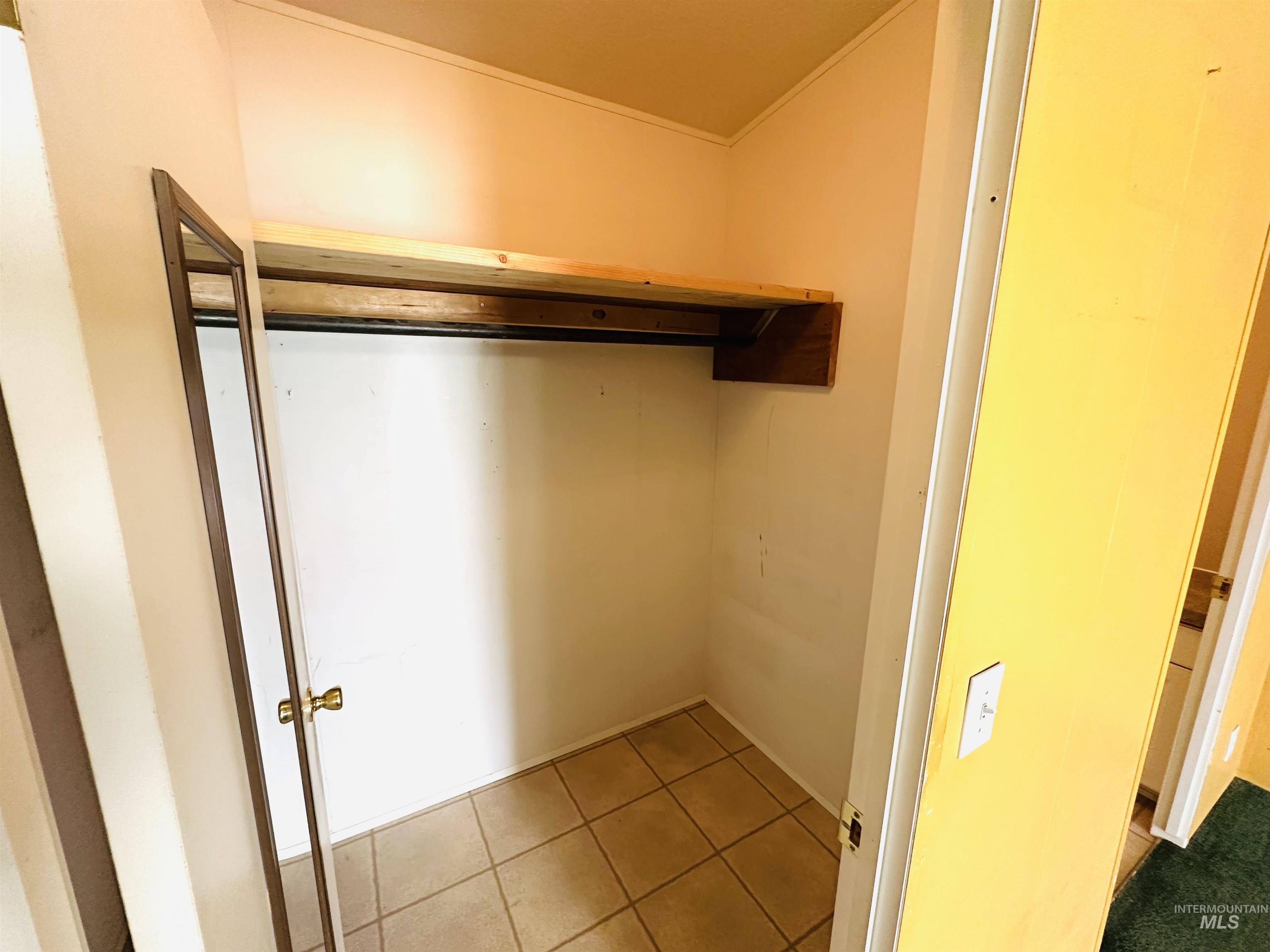 1304 Young Field Ave, Jordan Valley, Oregon 97910, 4 Bedrooms, 2 Bathrooms, Residential For Sale, Price $189,900,MLS 98978471