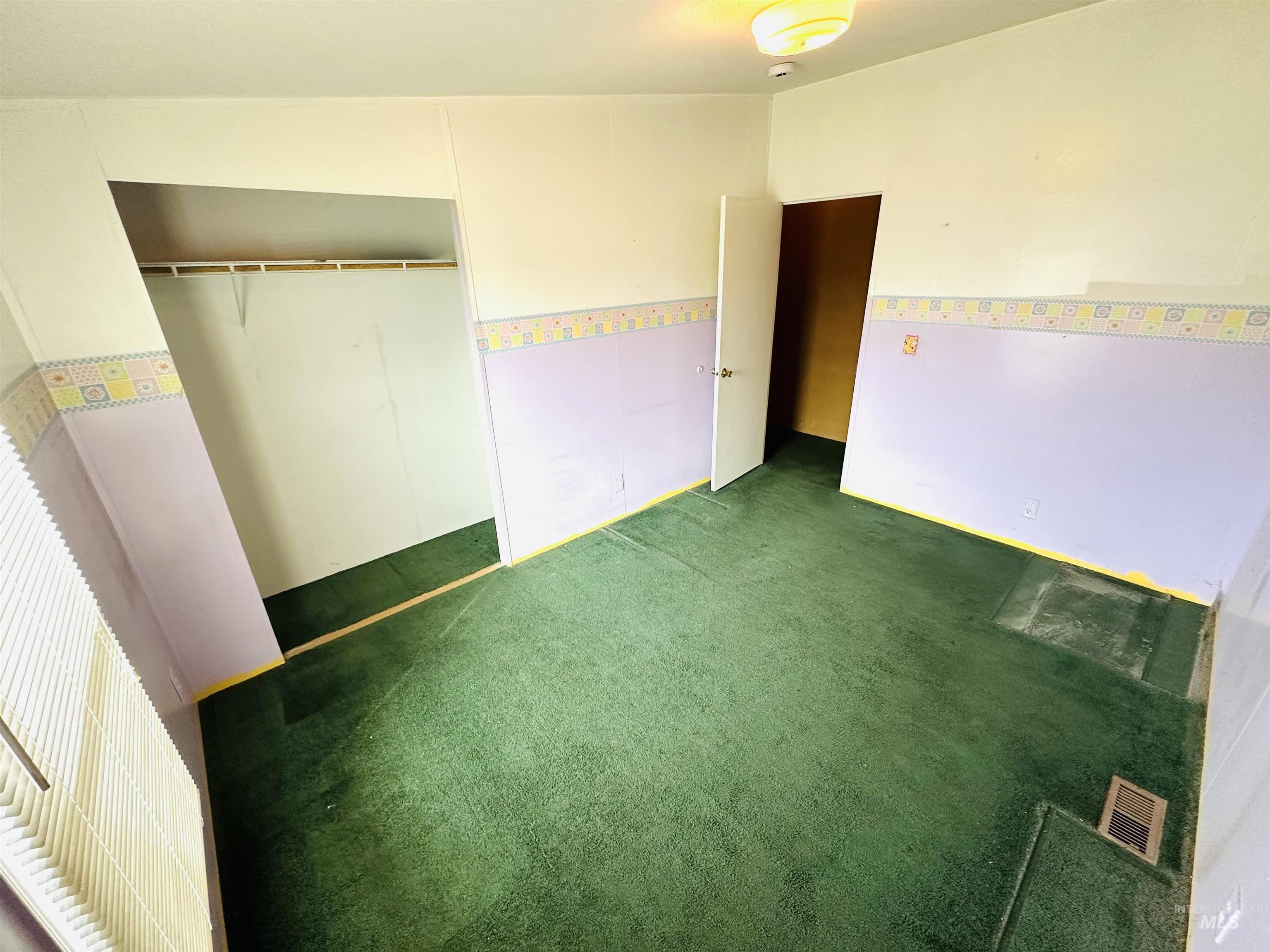 1304 Young Field Ave, Jordan Valley, Oregon 97910, 4 Bedrooms, 2 Bathrooms, Residential For Sale, Price $189,900,MLS 98978471