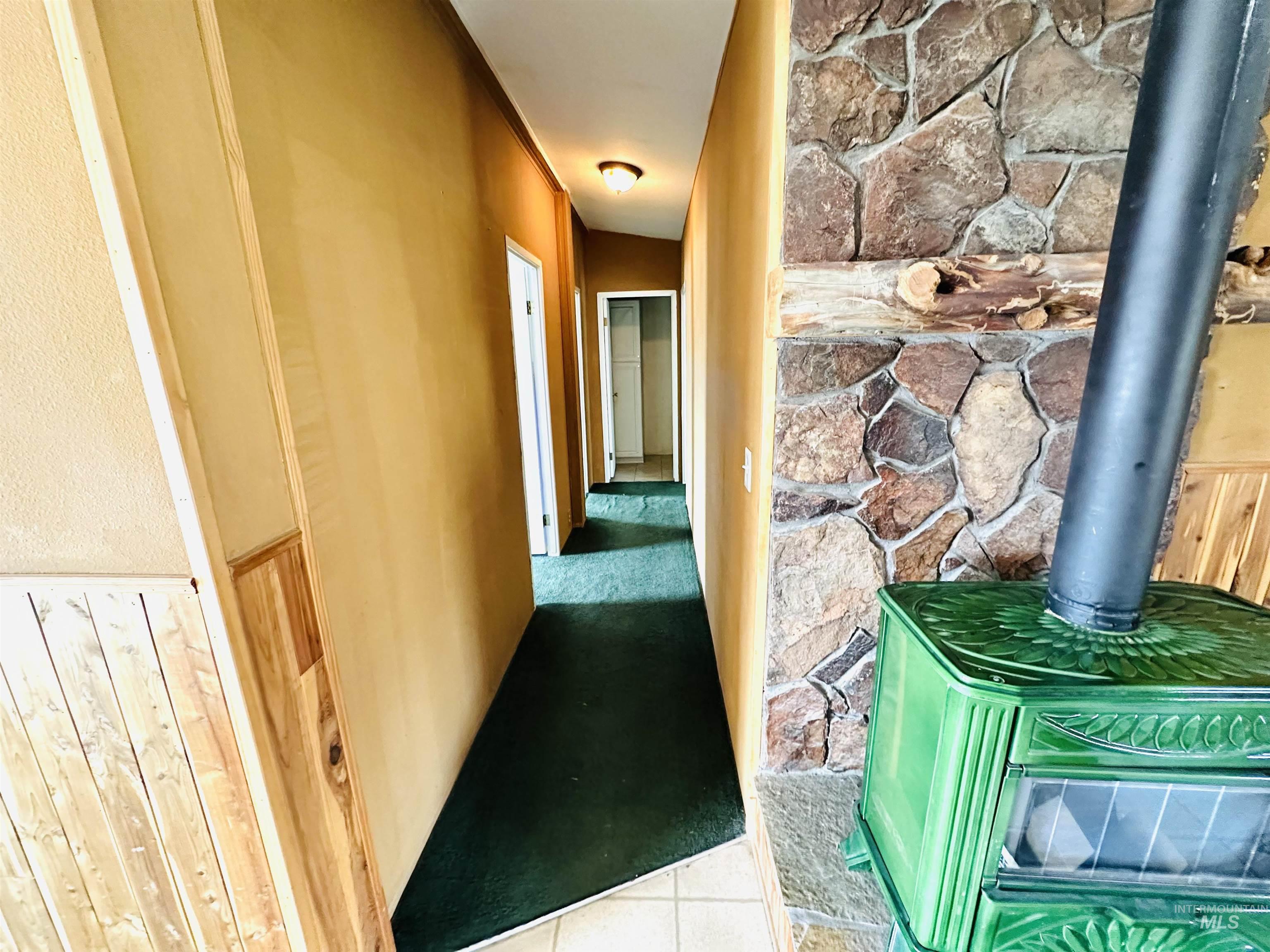 1304 Young Field Ave, Jordan Valley, Oregon 97910, 4 Bedrooms, 2 Bathrooms, Residential For Sale, Price $189,900,MLS 98978471