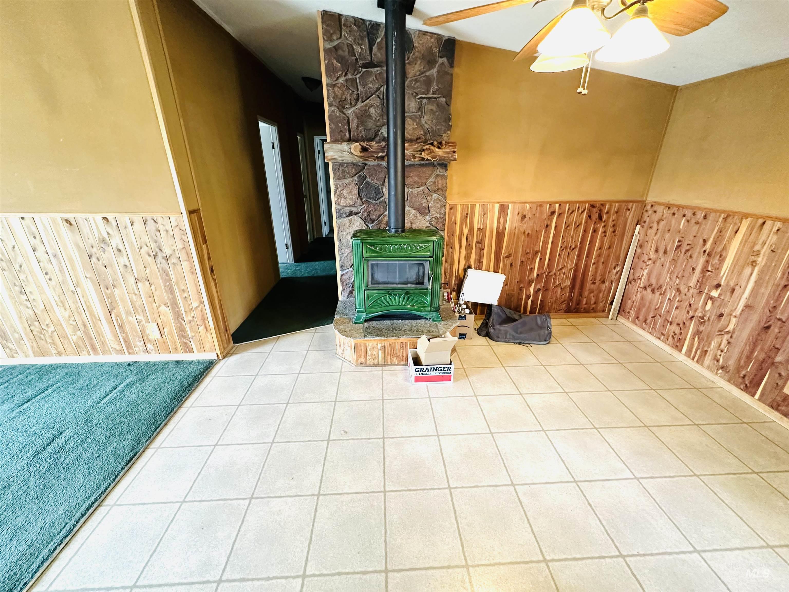 1304 Young Field Ave, Jordan Valley, Oregon 97910, 4 Bedrooms, 2 Bathrooms, Residential For Sale, Price $189,900,MLS 98978471