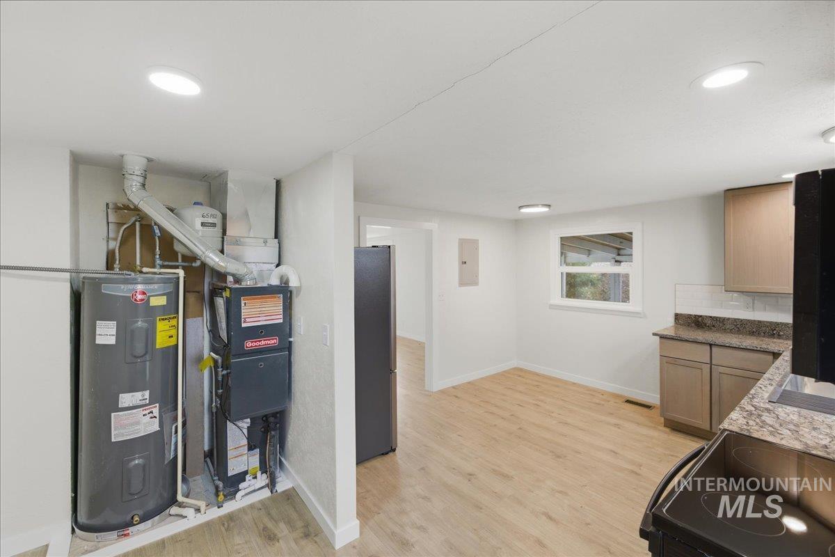 2919 S. Pond Street, Boise, Idaho 83705, 2 Bedrooms, 1 Bathroom, Residential For Sale, Price $344,900,MLS 98978474