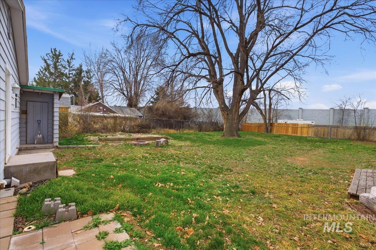 2919 S. Pond Street, Boise, Idaho 83705, 2 Bedrooms, 1 Bathroom, Residential For Sale, Price $344,900,MLS 98978474