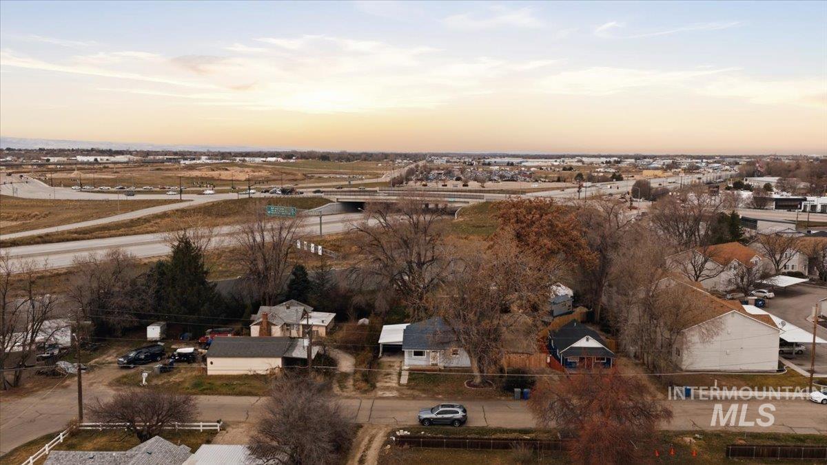 2919 S. Pond Street, Boise, Idaho 83705, 2 Bedrooms, 1 Bathroom, Residential For Sale, Price $344,900,MLS 98978474