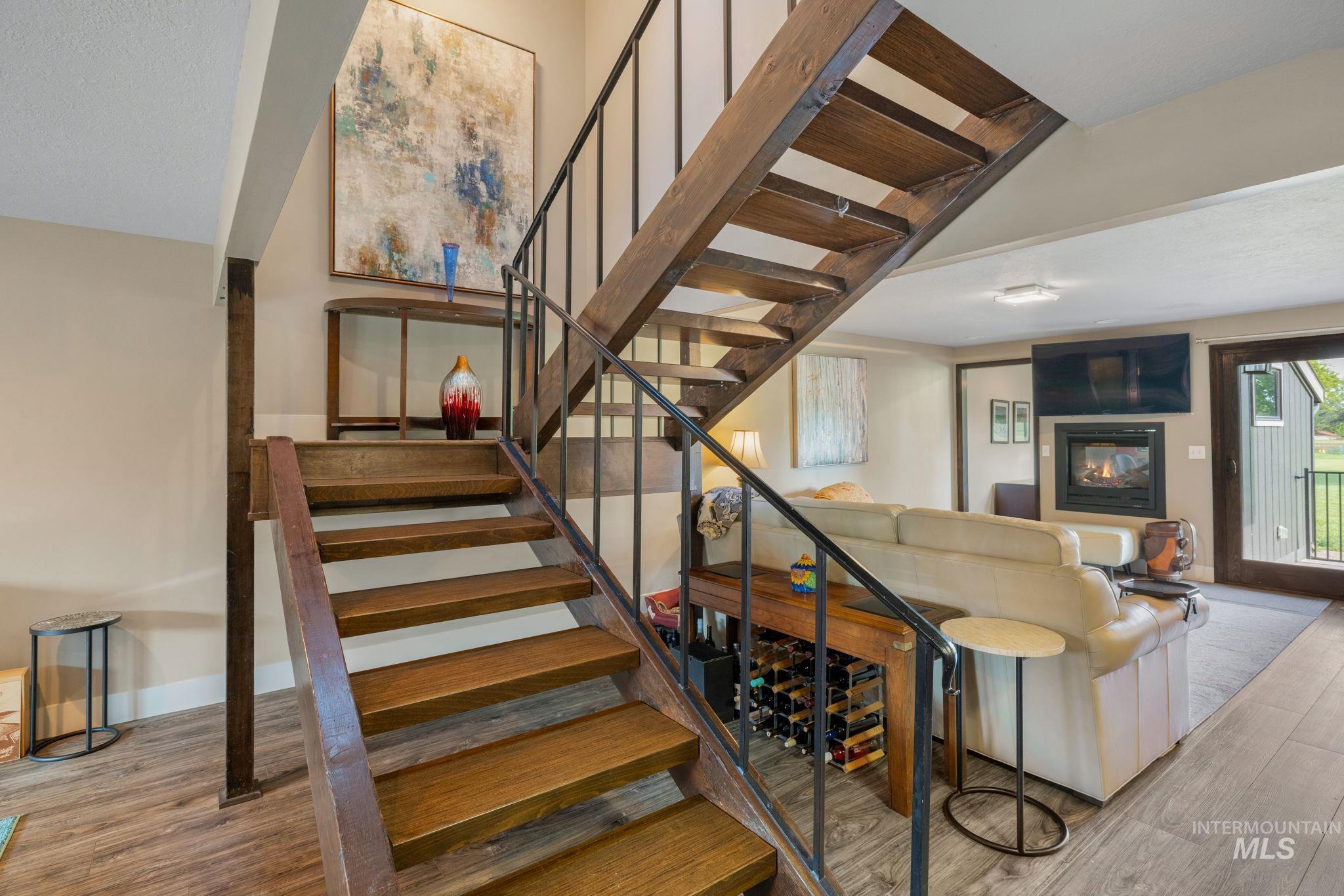 4400 W Pasadena Dr, Boise, Idaho 83705, 3 Bedrooms, 2.5 Bathrooms, Residential For Sale, Price $452,999,MLS 98978476