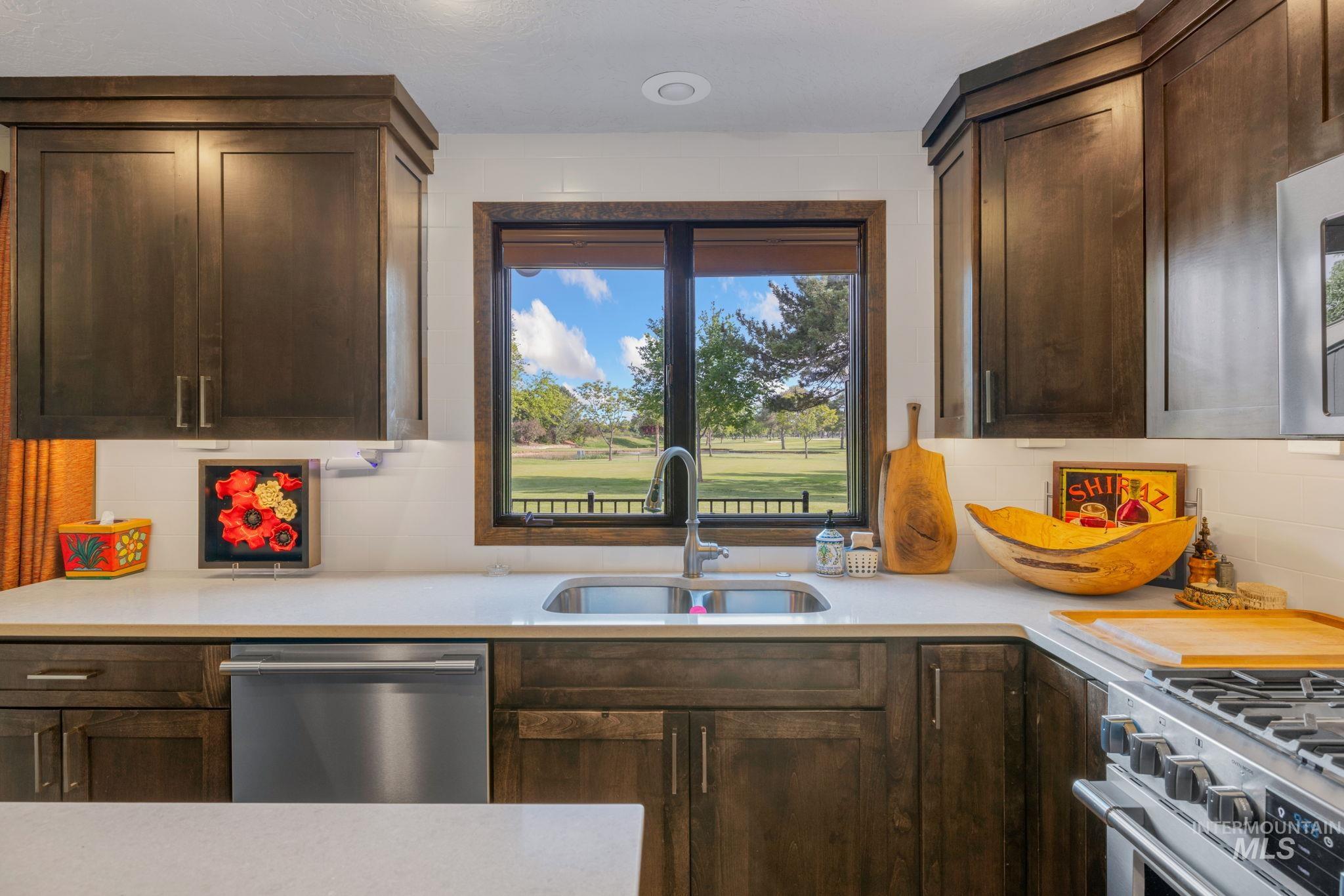 4400 W Pasadena Dr, Boise, Idaho 83705, 3 Bedrooms, 2.5 Bathrooms, Residential For Sale, Price $452,999,MLS 98978476