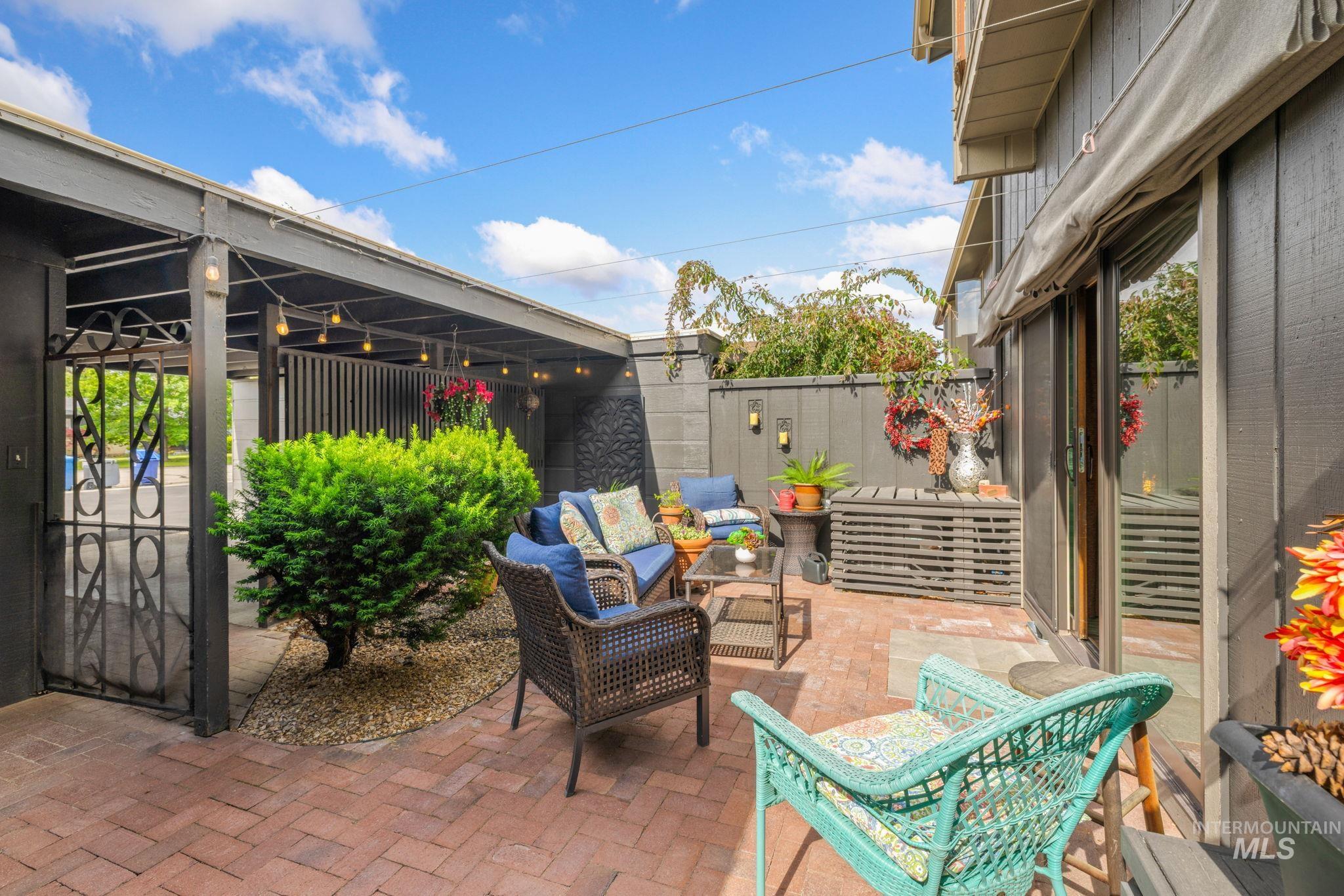 4400 W Pasadena Dr, Boise, Idaho 83705, 3 Bedrooms, 2.5 Bathrooms, Residential For Sale, Price $452,999,MLS 98978476