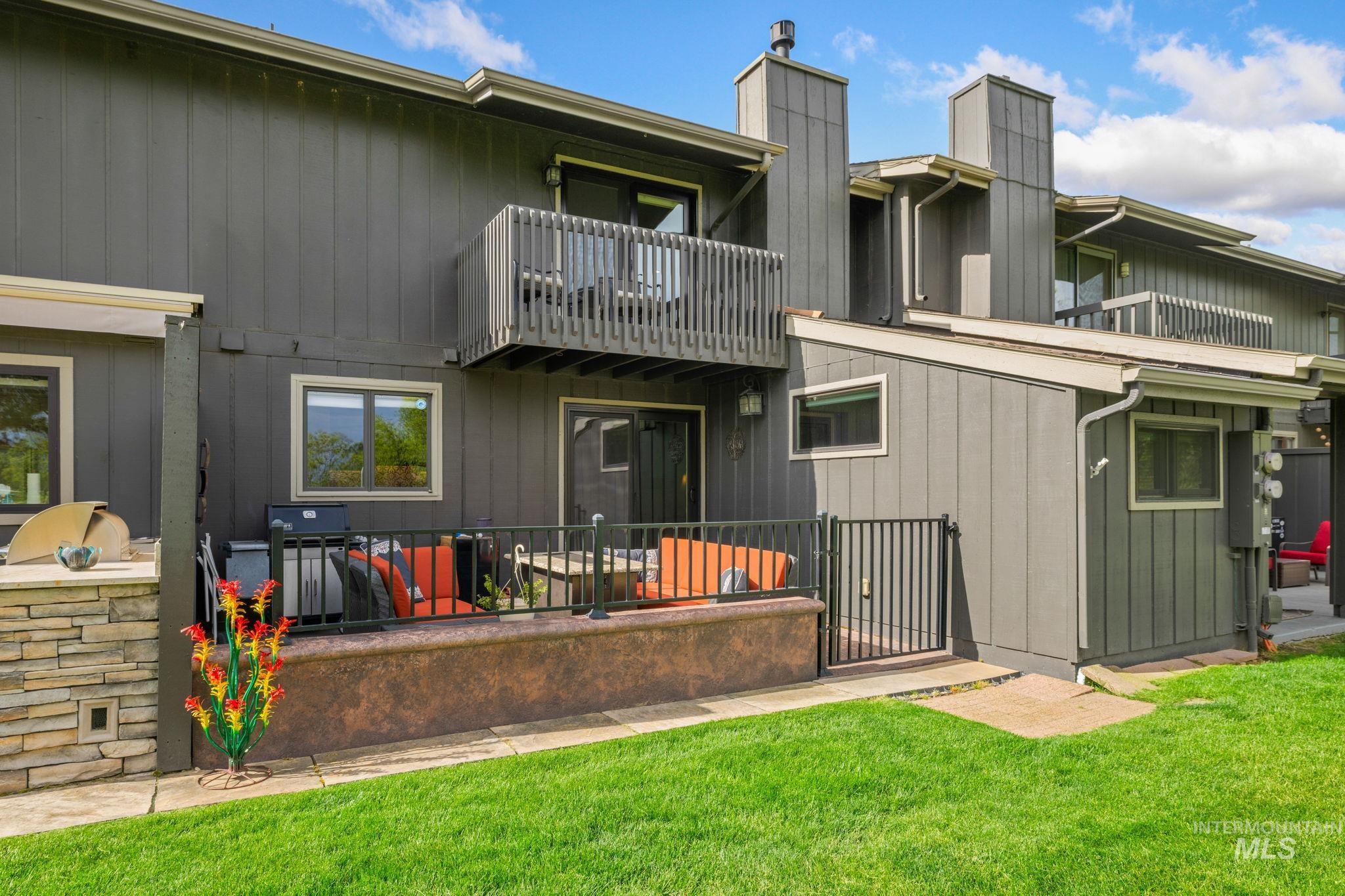 4400 W Pasadena Dr, Boise, Idaho 83705, 3 Bedrooms, 2.5 Bathrooms, Residential For Sale, Price $452,999,MLS 98978476