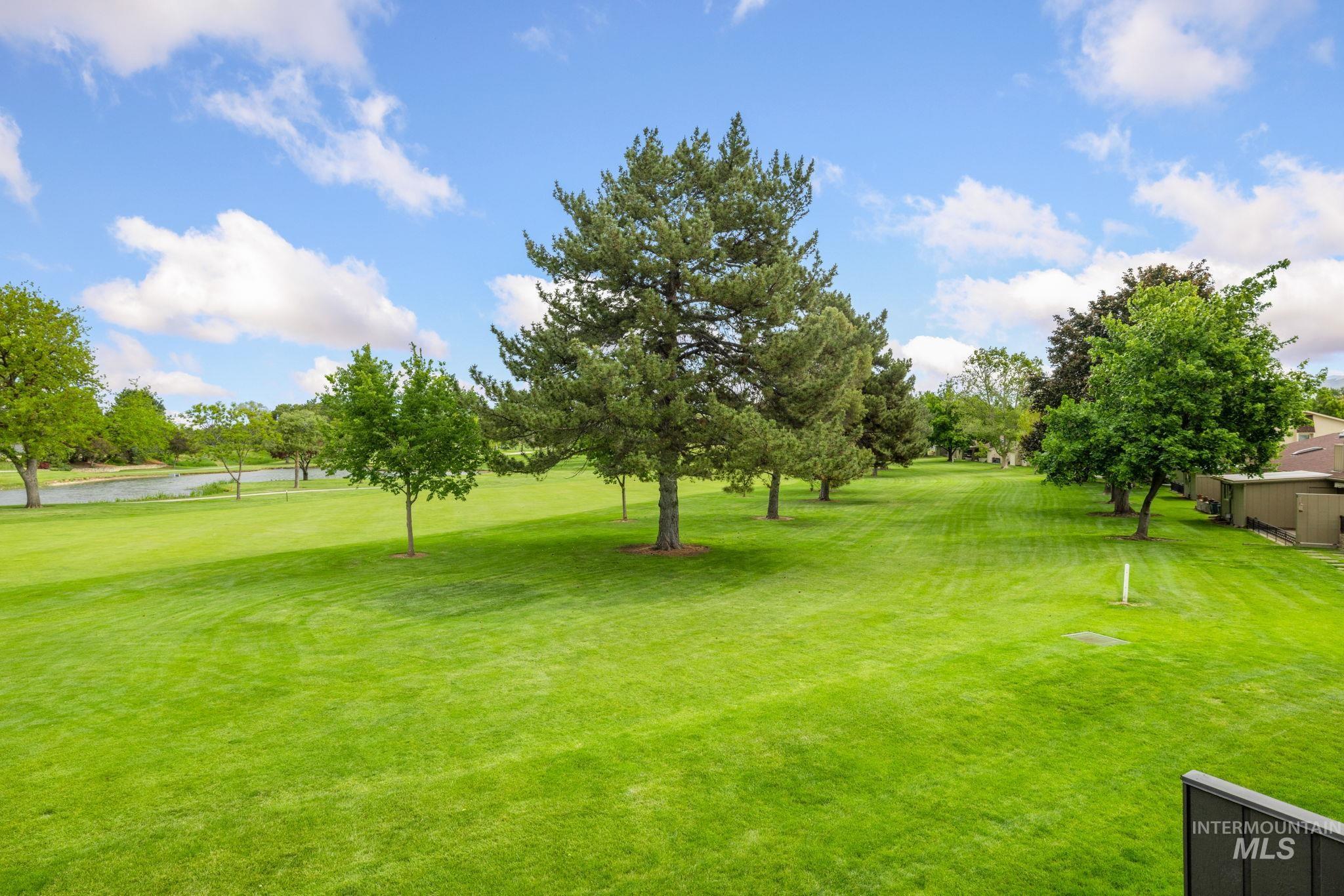 4400 W Pasadena Dr, Boise, Idaho 83705, 3 Bedrooms, 2.5 Bathrooms, Residential For Sale, Price $452,999,MLS 98978476