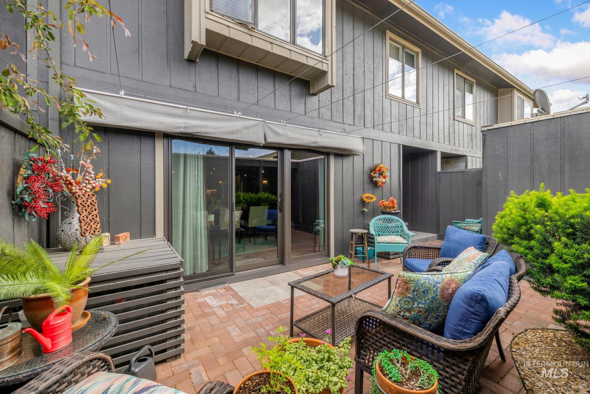 4400 W Pasadena Dr, Boise, Idaho 83705, 3 Bedrooms, 2.5 Bathrooms, Residential For Sale, Price $452,999,MLS 98978476