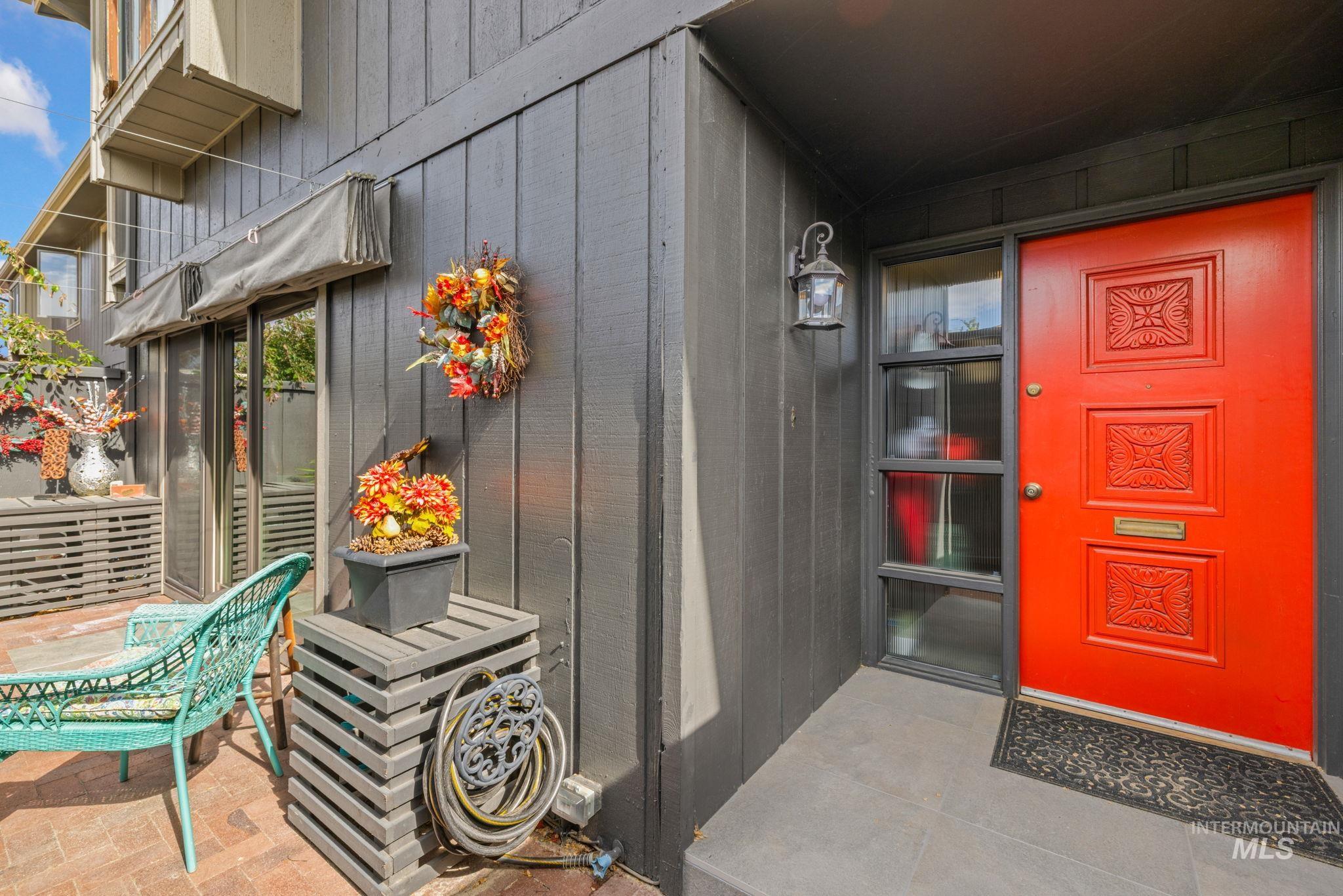 4400 W Pasadena Dr, Boise, Idaho 83705, 3 Bedrooms, 2.5 Bathrooms, Residential For Sale, Price $452,999,MLS 98978476