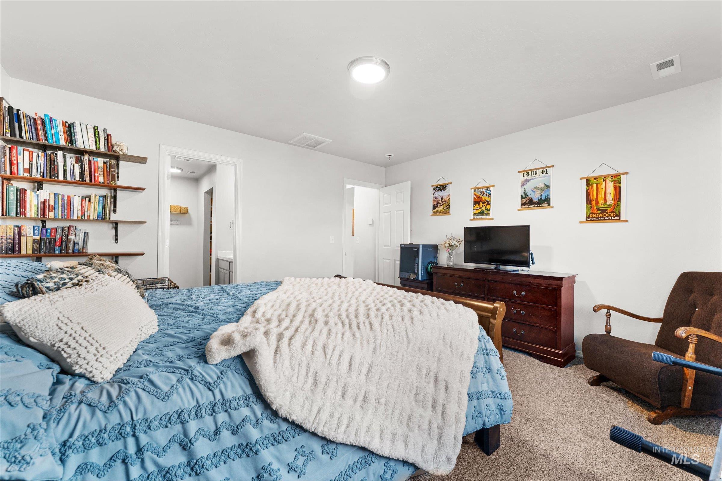 910 SW Miner St, Mountain Home, Idaho 83647, 3 Bedrooms, 2 Bathrooms, Residential For Sale, Price $387,000, 98978478