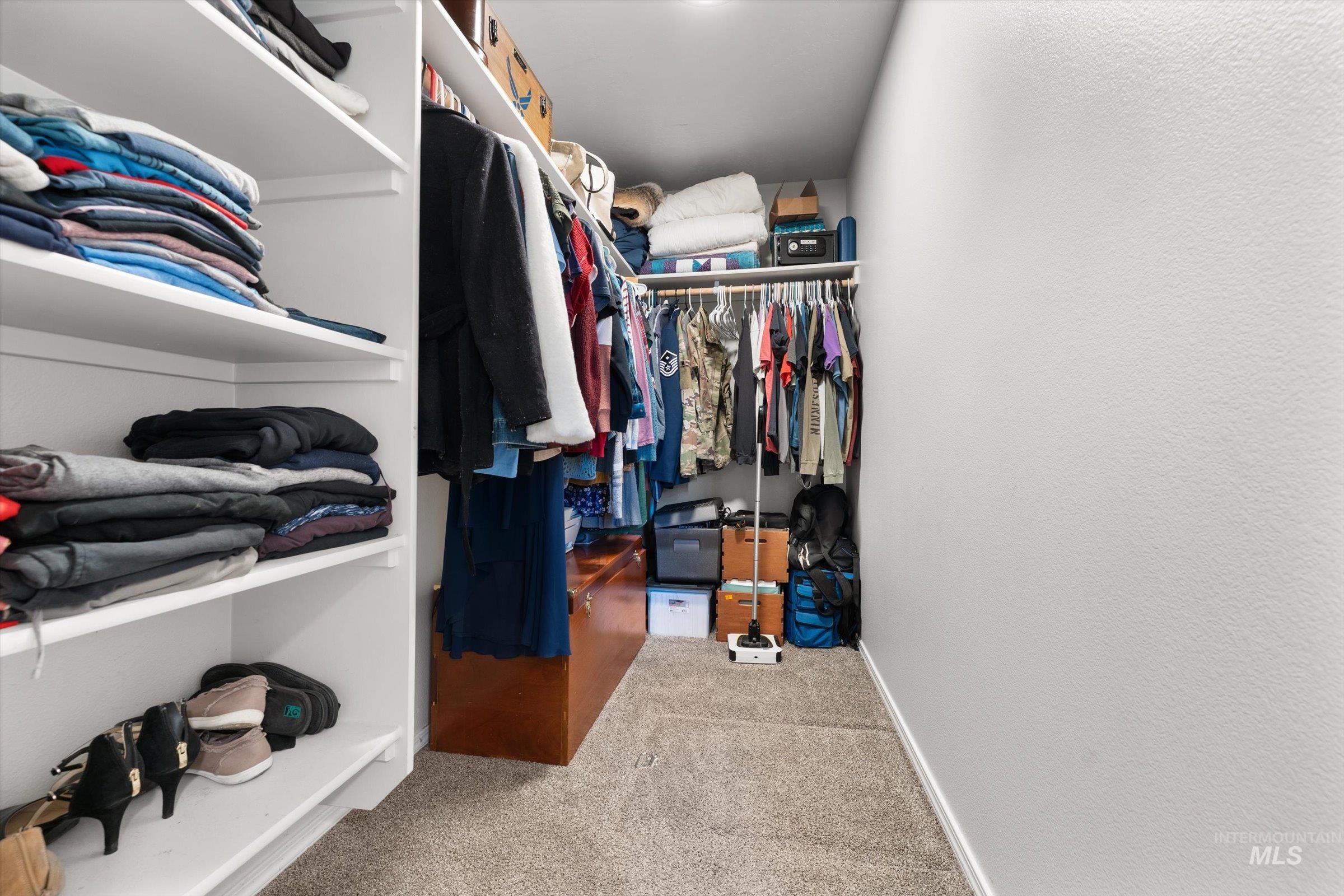 910 SW Miner St, Mountain Home, Idaho 83647, 3 Bedrooms, 2 Bathrooms, Residential For Sale, Price $387,000, 98978478