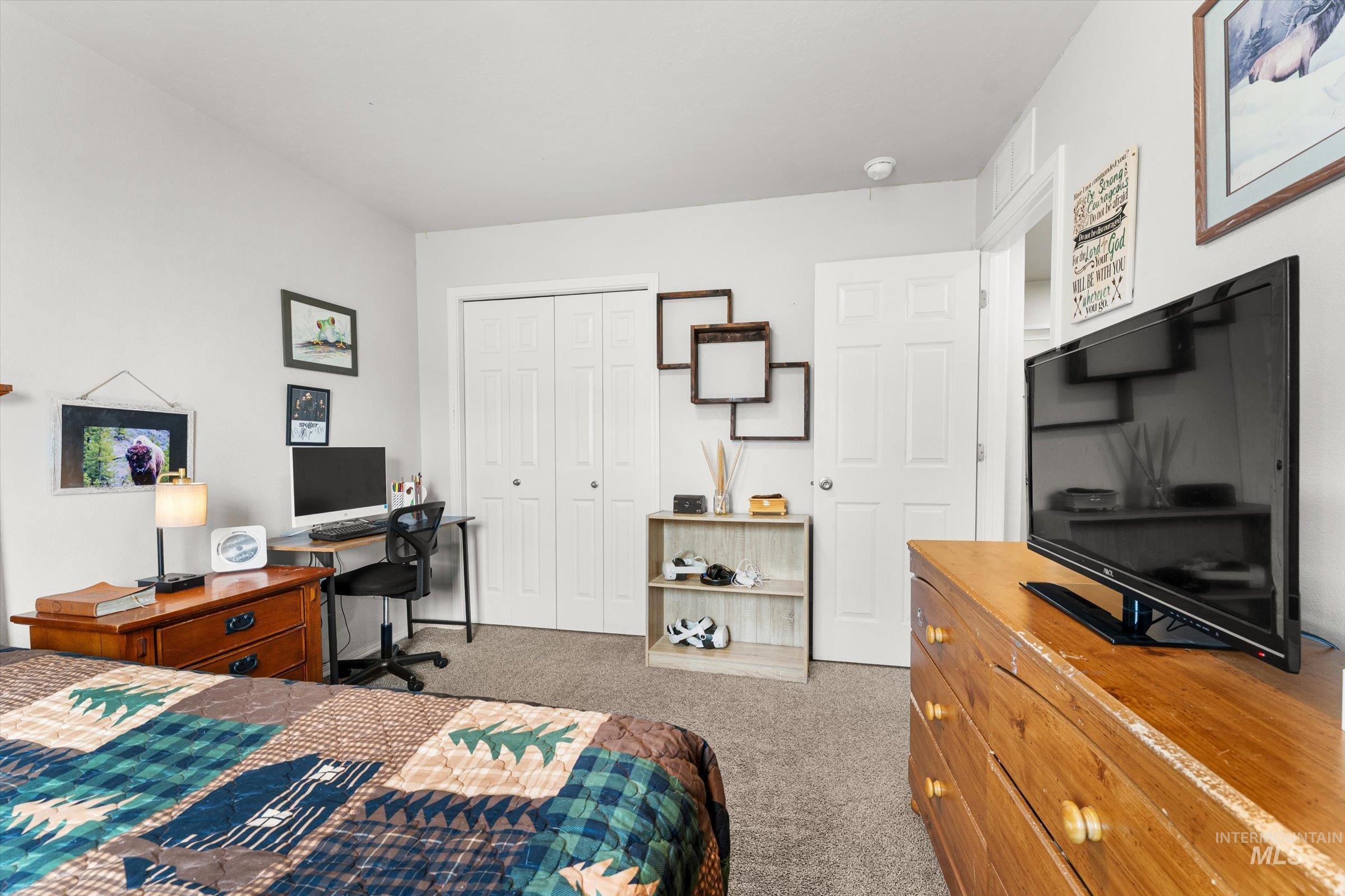 910 SW Miner St, Mountain Home, Idaho 83647, 3 Bedrooms, 2 Bathrooms, Residential For Sale, Price $387,000, 98978478