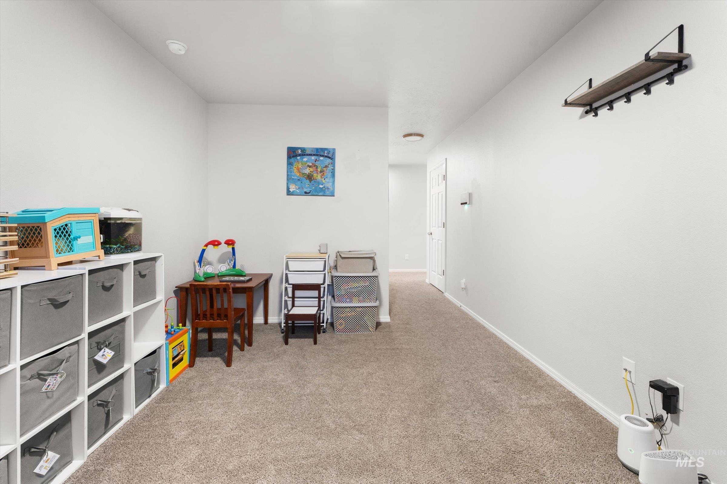 910 SW Miner St, Mountain Home, Idaho 83647, 3 Bedrooms, 2 Bathrooms, Residential For Sale, Price $387,000, 98978478