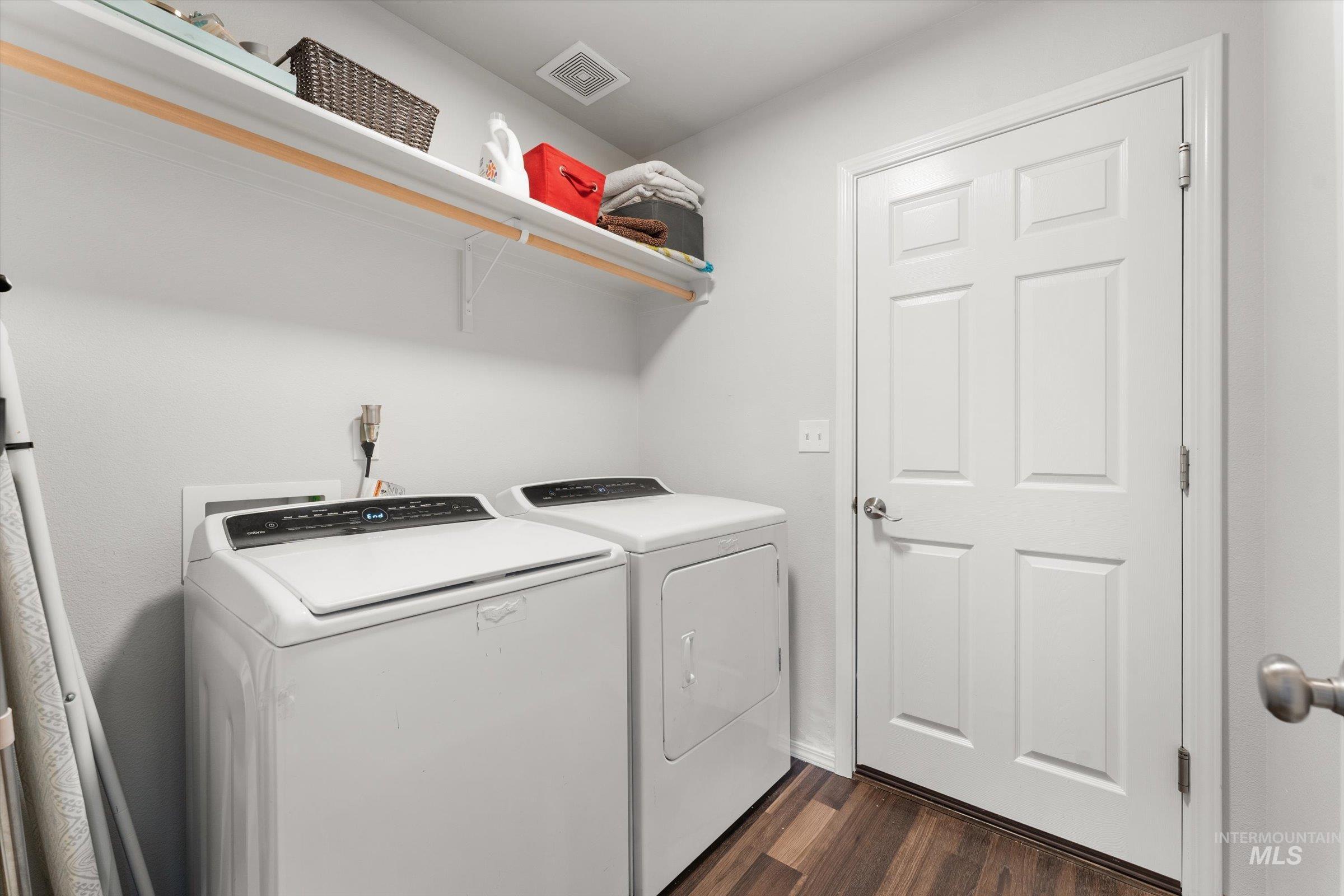 910 SW Miner St, Mountain Home, Idaho 83647, 3 Bedrooms, 2 Bathrooms, Residential For Sale, Price $387,000, 98978478