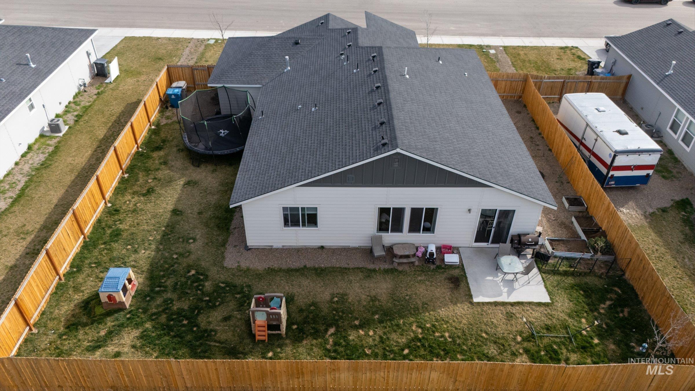 910 SW Miner St, Mountain Home, Idaho 83647, 3 Bedrooms, 2 Bathrooms, Residential For Sale, Price $387,000, 98978478