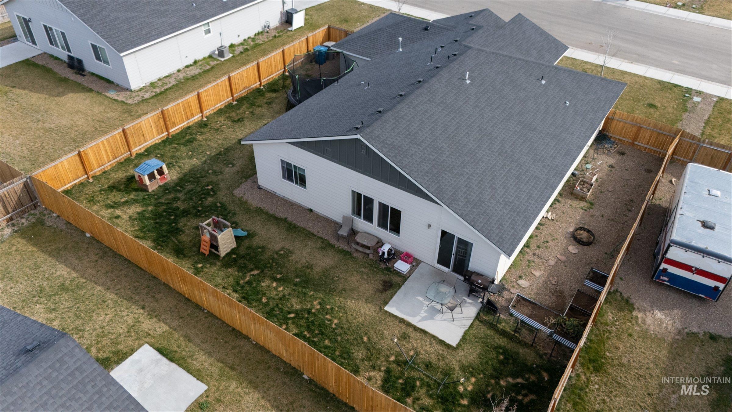 910 SW Miner St, Mountain Home, Idaho 83647, 3 Bedrooms, 2 Bathrooms, Residential For Sale, Price $387,000, 98978478