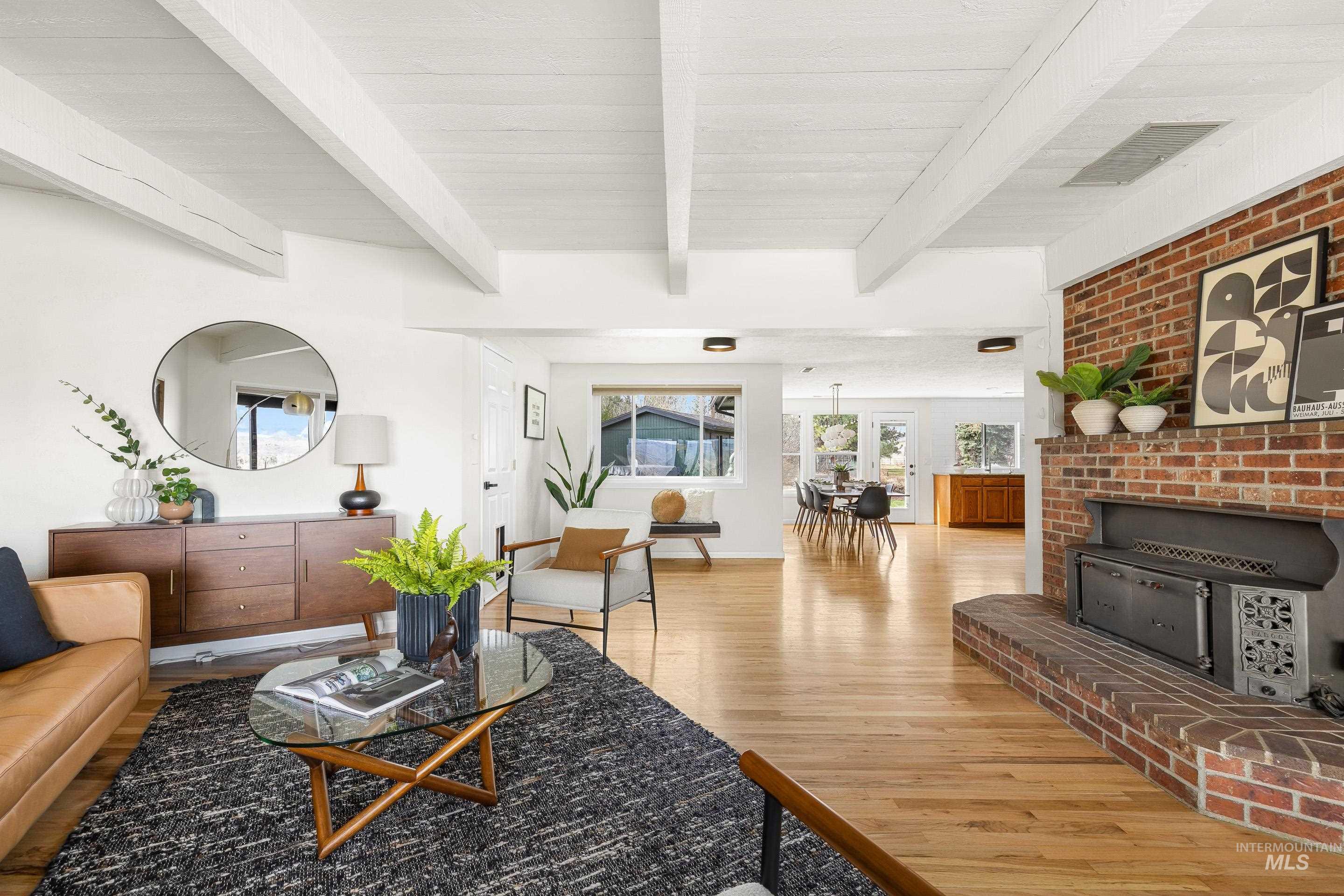 4747 N Mountain View Dr, Boise, Idaho 83704, 4 Bedrooms, 4 Bathrooms, Residential For Sale, Price $1,199,000,MLS 98978482