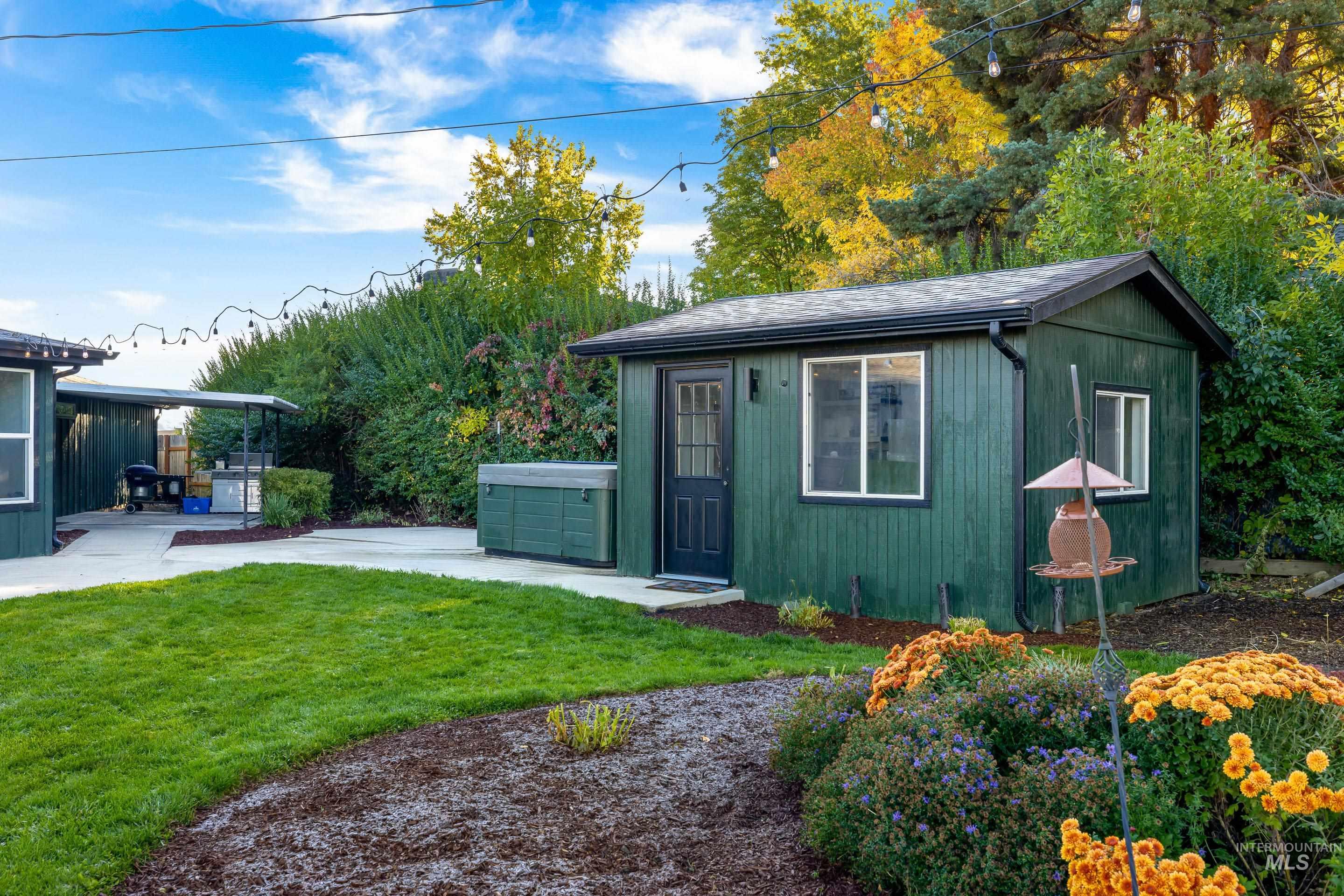 4747 N Mountain View Dr, Boise, Idaho 83704, 4 Bedrooms, 4 Bathrooms, Residential For Sale, Price $1,199,000,MLS 98978482