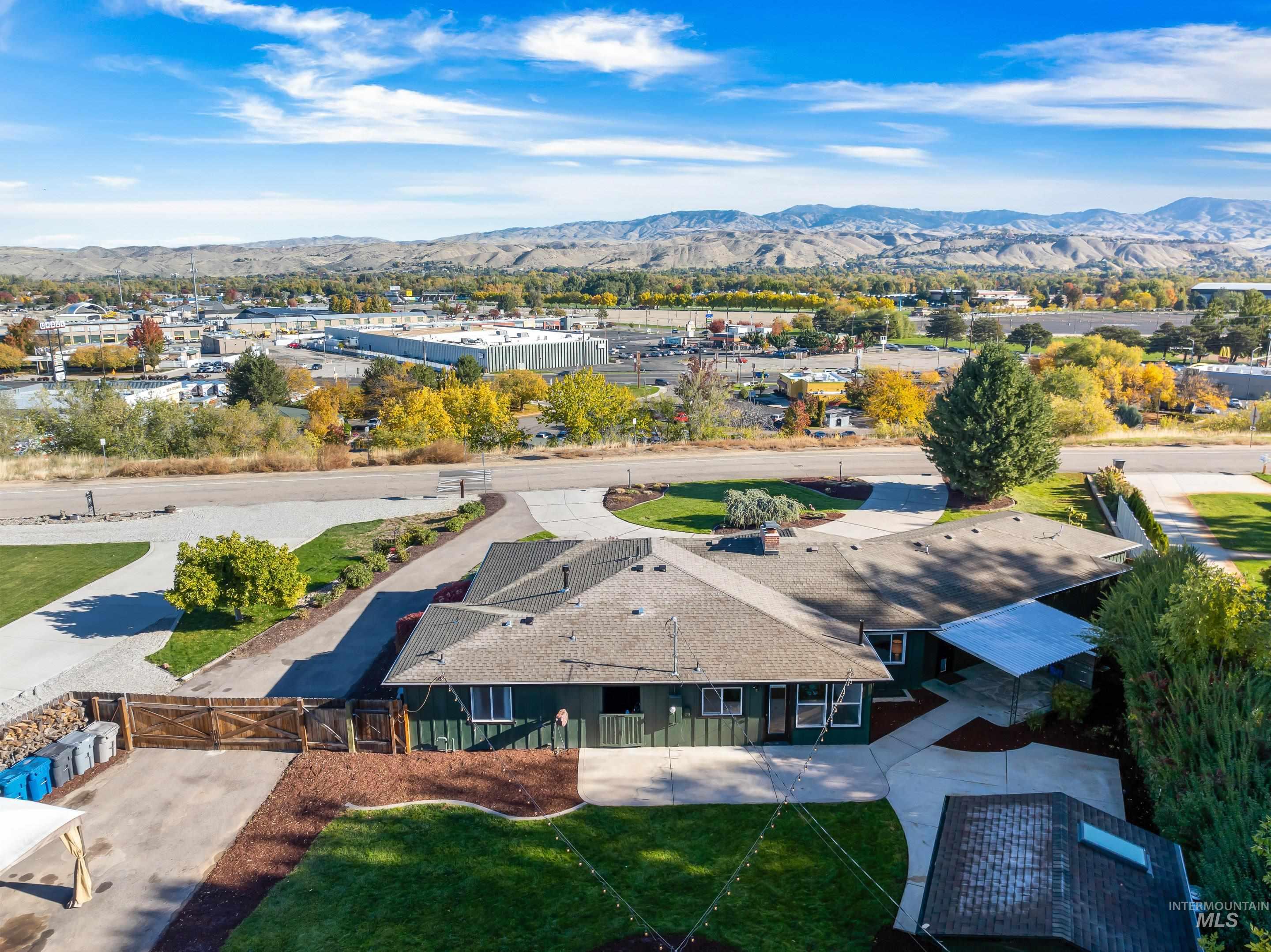 4747 N Mountain View Dr, Boise, Idaho 83704, 4 Bedrooms, 4 Bathrooms, Residential For Sale, Price $1,199,000,MLS 98978482