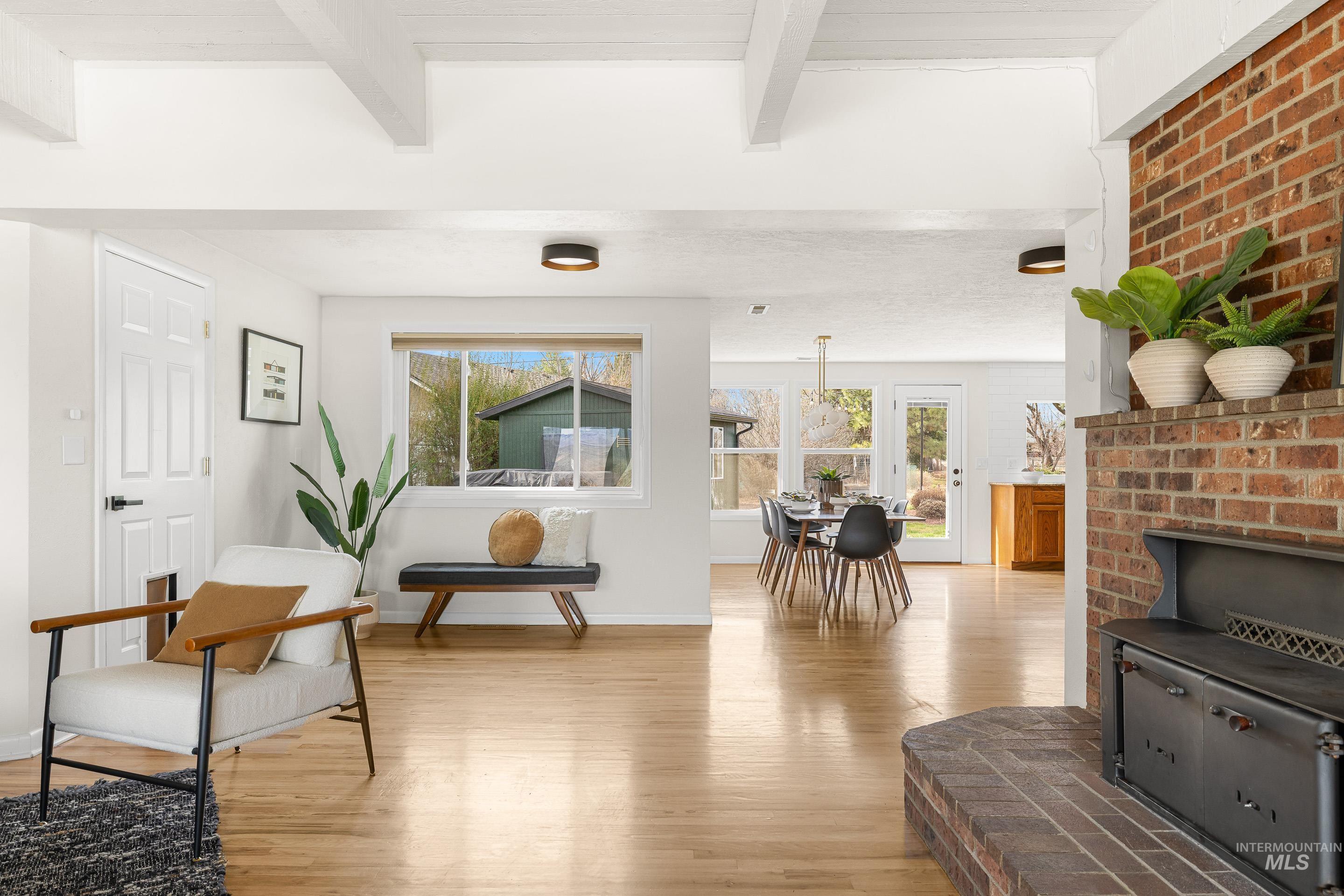 4747 N Mountain View Dr, Boise, Idaho 83704, 4 Bedrooms, 4 Bathrooms, Residential For Sale, Price $1,199,000,MLS 98978482