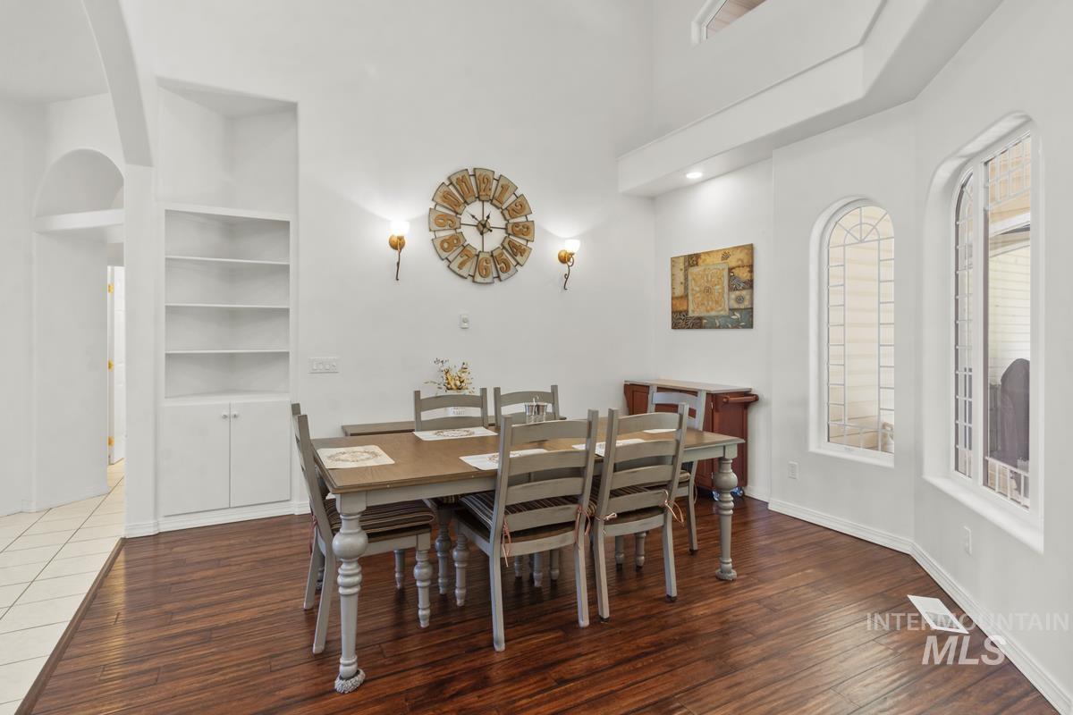 131 Par Drive, Cascade, Idaho 83611, 5 Bedrooms, 4 Bathrooms, Residential For Sale, Price $1,399,000,MLS 98978483