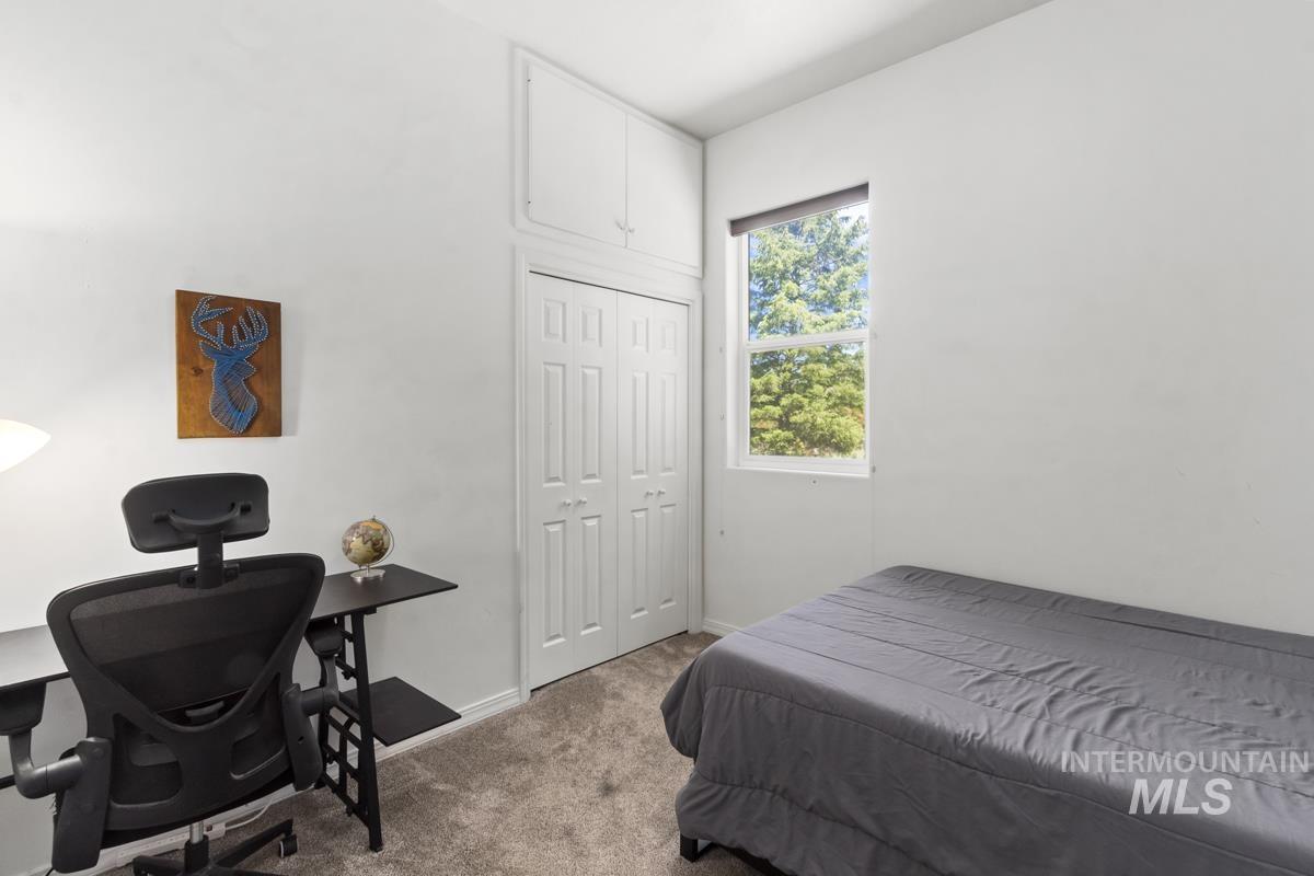 131 Par Drive, Cascade, Idaho 83611, 5 Bedrooms, 4 Bathrooms, Residential For Sale, Price $1,399,000,MLS 98978483