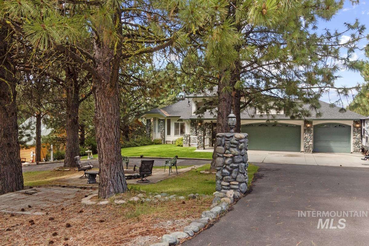 131 Par Drive, Cascade, Idaho 83611, 5 Bedrooms, 4 Bathrooms, Residential For Sale, Price $1,349,000,MLS 98978483