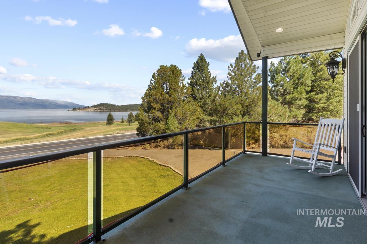 131 Par Drive, Cascade, Idaho 83611, 5 Bedrooms, 4 Bathrooms, Residential For Sale, Price $1,399,000,MLS 98978483