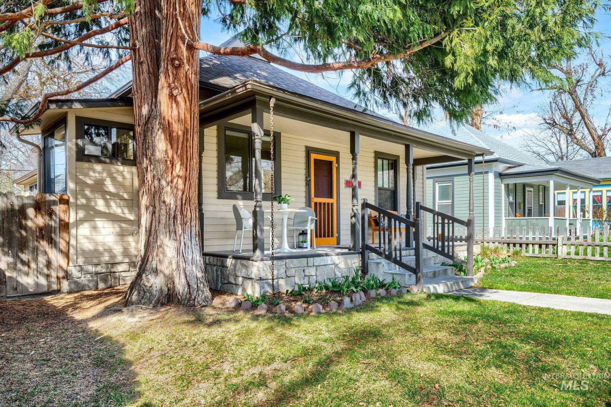 1505 N 10th, Boise, Idaho 83702, 3 Bedrooms, 2 Bathrooms, Residential For Sale, Price $600,000,MLS 98978486