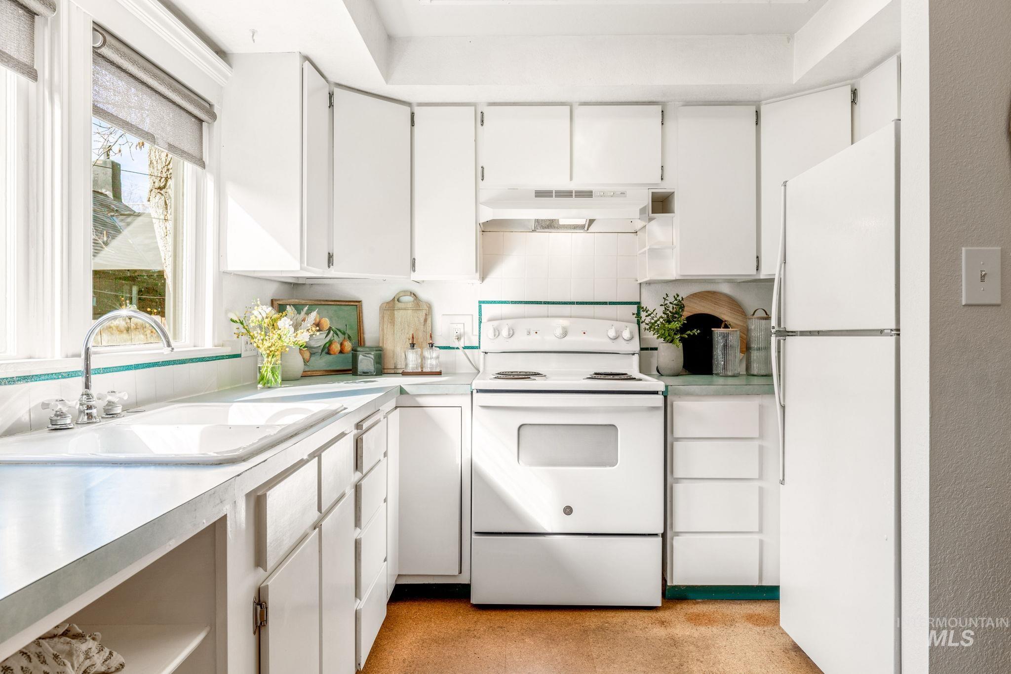 1505 N 10th, Boise, Idaho 83702, 3 Bedrooms, 2 Bathrooms, Residential For Sale, Price $600,000,MLS 98978486