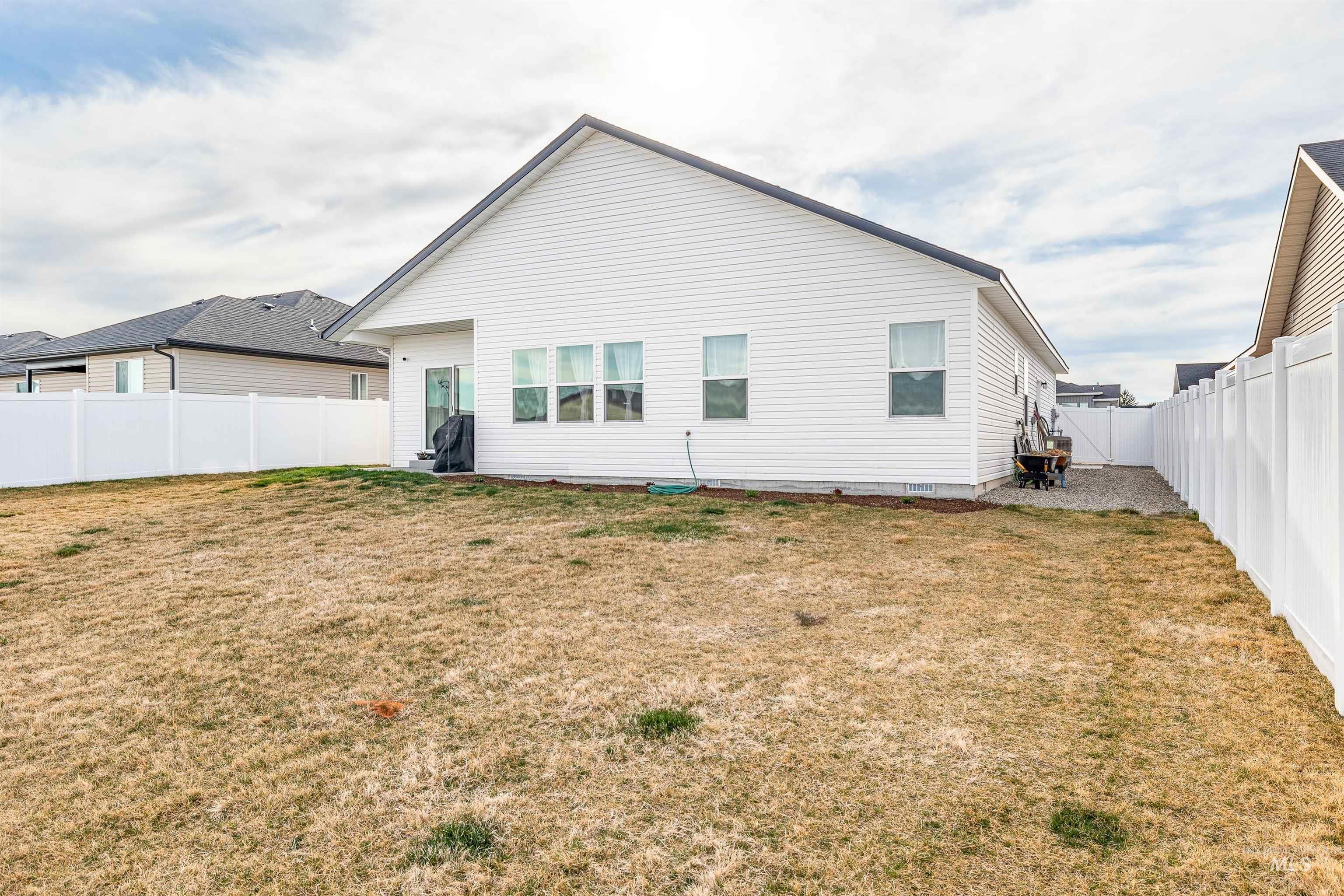 1765 Conner St, Twin Falls, Idaho 83301-2013, 4 Bedrooms, 2 Bathrooms, Residential For Sale, Price $429,000, 98978488