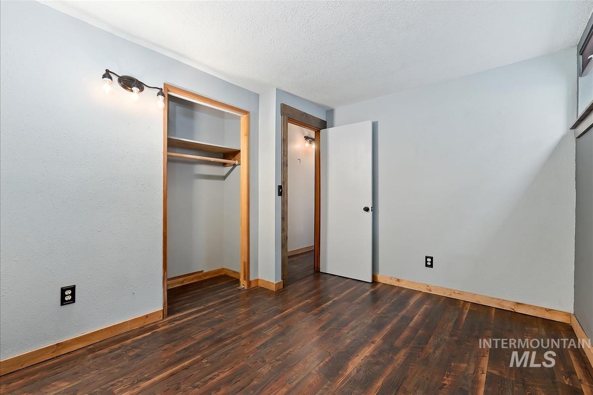 10 Crick Road, Garden Valley, Idaho 83622, 3 Bedrooms, 2 Bathrooms, Residential For Sale, Price $580,000,MLS 98978490