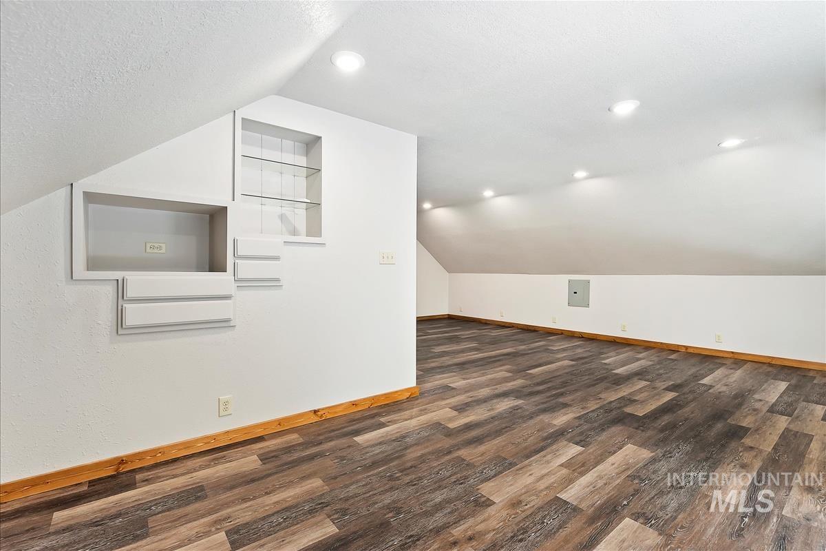 10 Crick Road, Garden Valley, Idaho 83622, 3 Bedrooms, 2 Bathrooms, Residential For Sale, Price $580,000,MLS 98978490