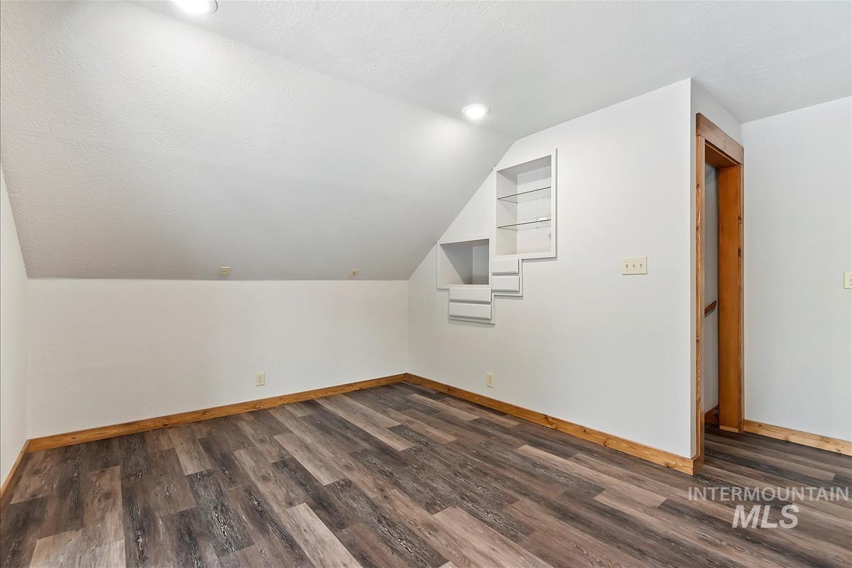 10 Crick Road, Garden Valley, Idaho 83622, 3 Bedrooms, 2 Bathrooms, Residential For Sale, Price $580,000,MLS 98978490