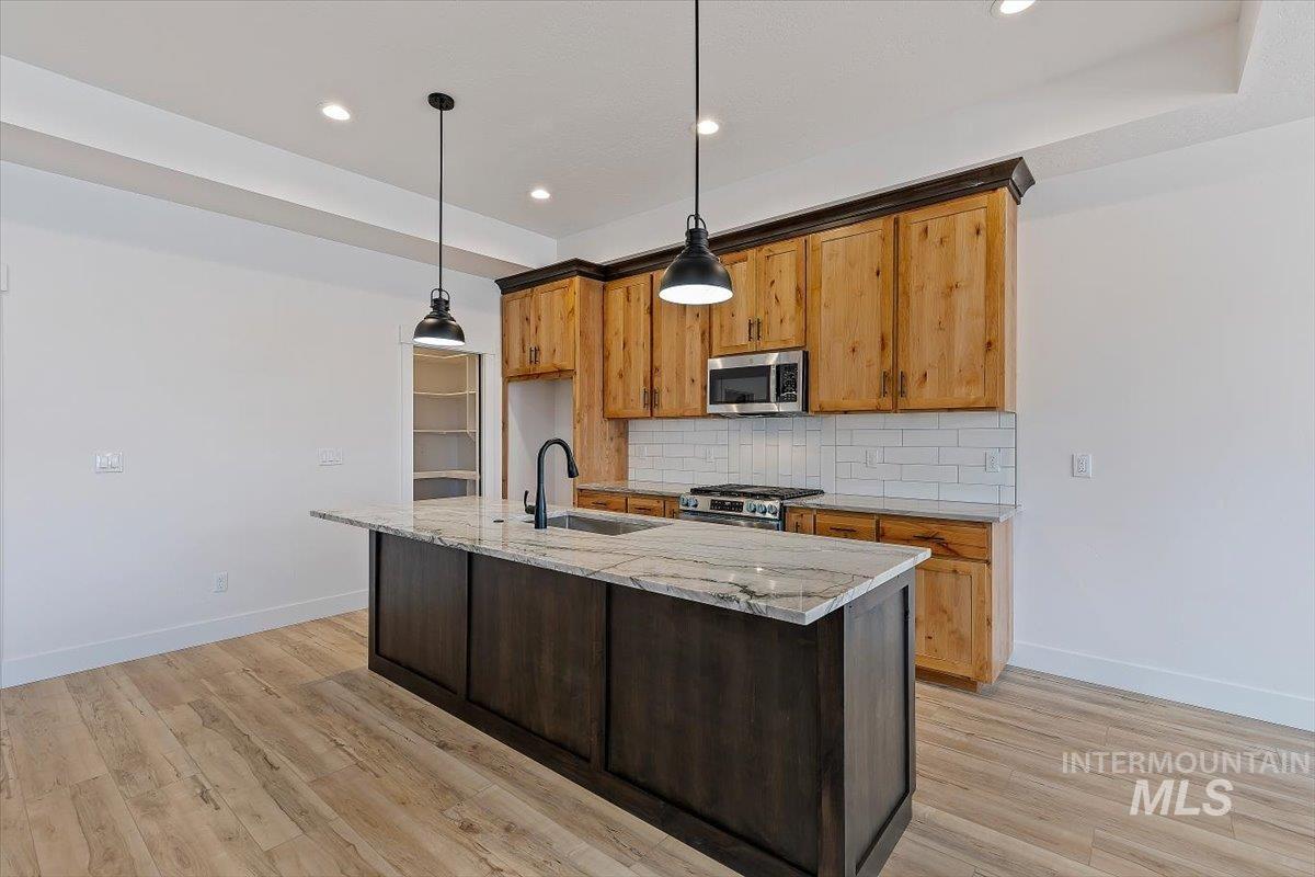 2596 E Jonagold Ct, Emmett, Idaho 83617, 4 Bedrooms, 3 Bathrooms, Residential For Sale, Price $599,999,MLS 98978491