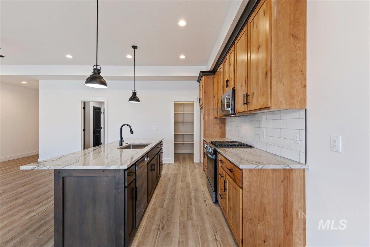 2596 E Jonagold Ct, Emmett, Idaho 83617, 4 Bedrooms, 3 Bathrooms, Residential For Sale, Price $599,999,MLS 98978491