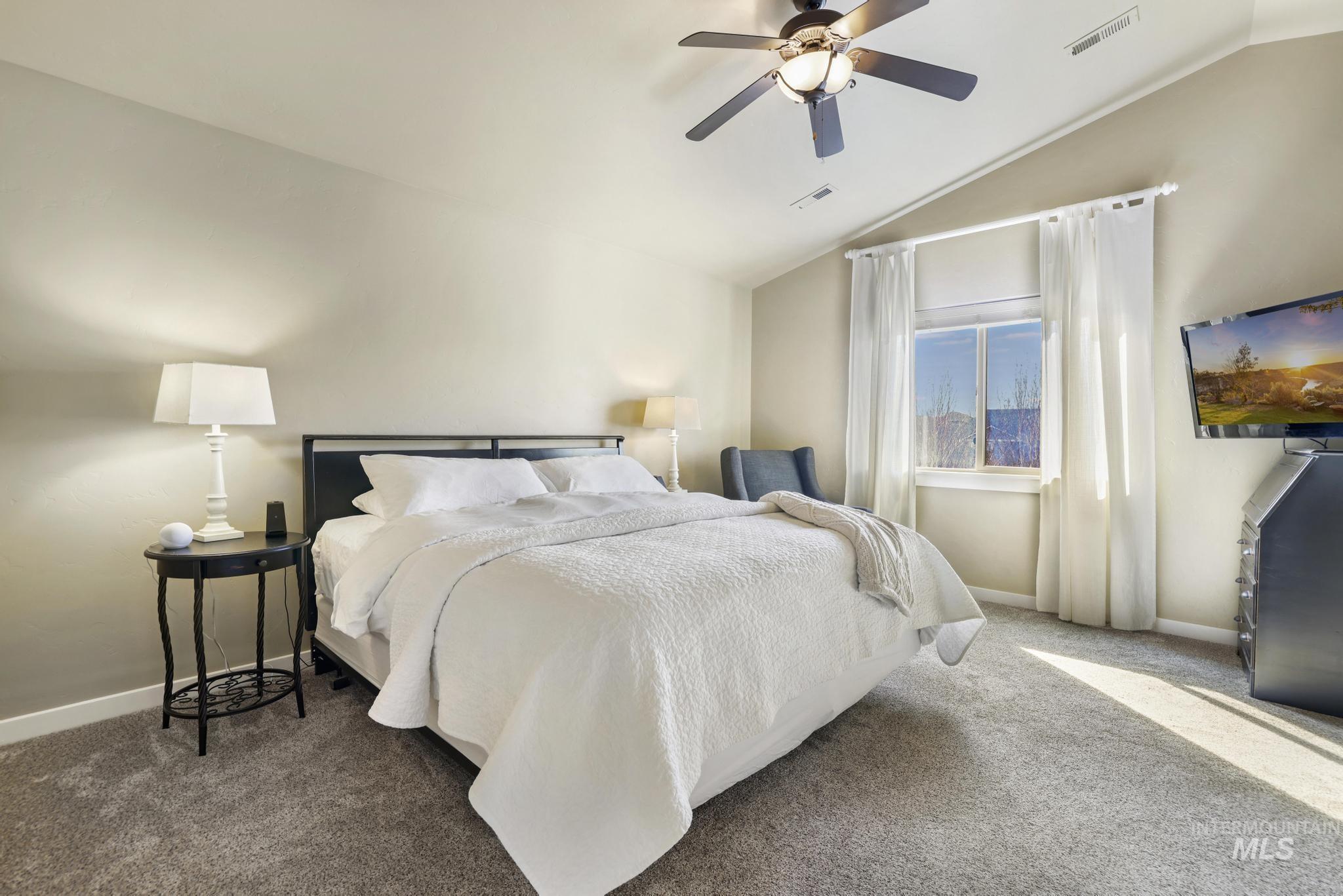 2742 Carriage Way, Twin Falls, Idaho 83301-5257, 4 Bedrooms, 2.5 Bathrooms, Residential For Sale, Price $469,000,MLS 98978493