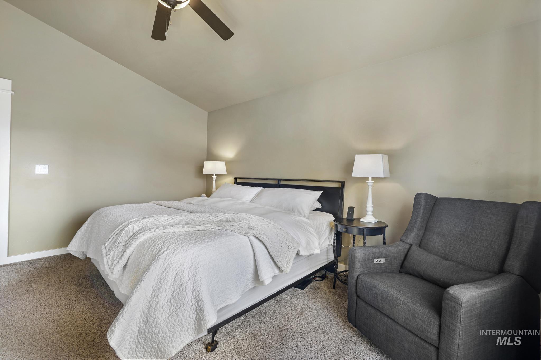 2742 Carriage Way, Twin Falls, Idaho 83301-5257, 4 Bedrooms, 2.5 Bathrooms, Residential For Sale, Price $469,000,MLS 98978493