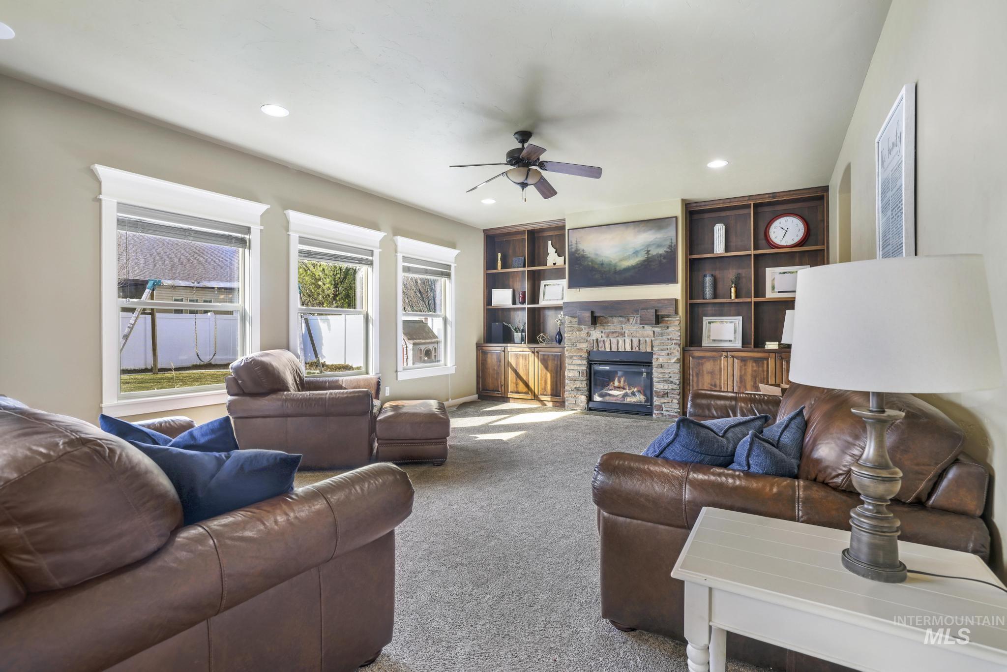 2742 Carriage Way, Twin Falls, Idaho 83301-5257, 4 Bedrooms, 2.5 Bathrooms, Residential For Sale, Price $469,000,MLS 98978493