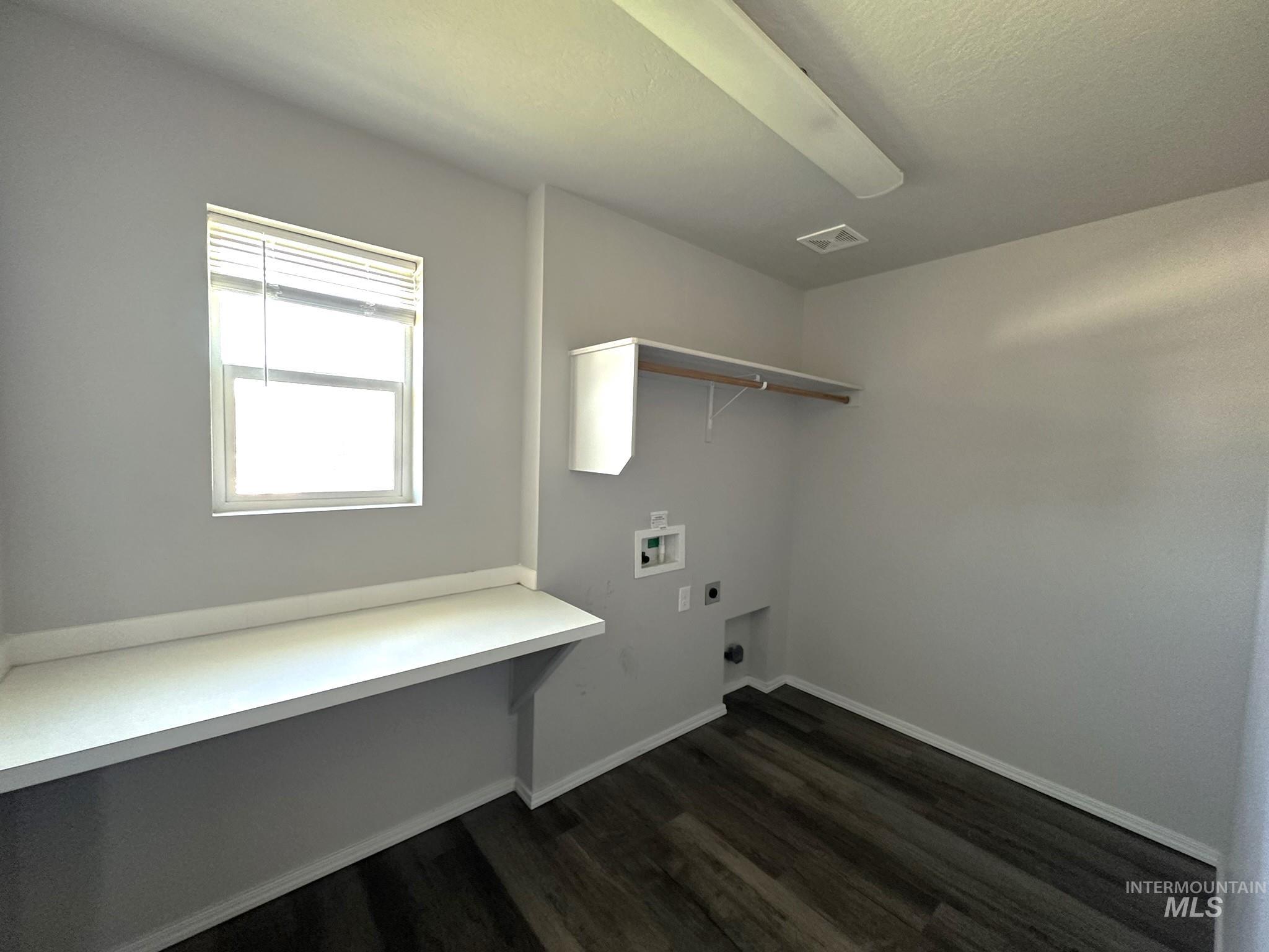 17581 N Onaway Ave, Nampa, Idaho 83687, 4 Bedrooms, 2.5 Bathrooms, Residential For Sale, Price $410,000, 98978494