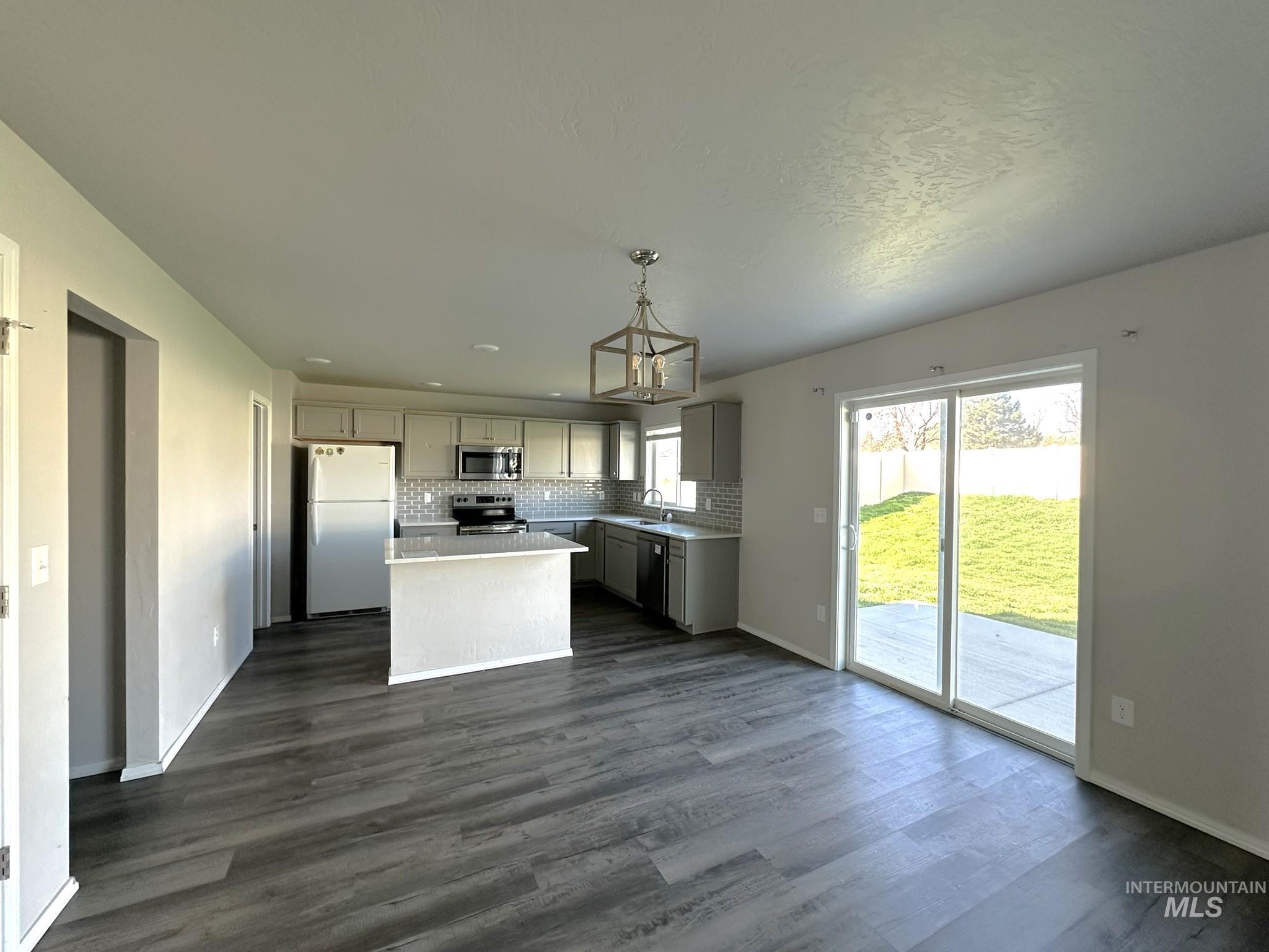 17581 N Onaway Ave, Nampa, Idaho 83687, 4 Bedrooms, 2.5 Bathrooms, Residential For Sale, Price $410,000, 98978494