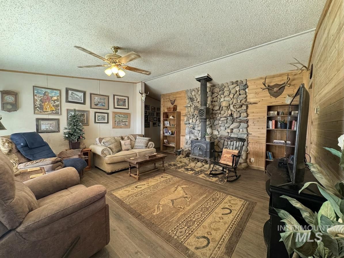 103 West 420 North, Shoshone, Idaho 83352, 3 Bedrooms, 2 Bathrooms, Residential For Sale, Price $650,000,MLS 98978497