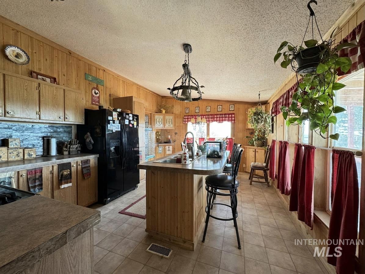 103 West 420 North, Shoshone, Idaho 83352, 3 Bedrooms, 2 Bathrooms, Residential For Sale, Price $625,000,MLS 98978497