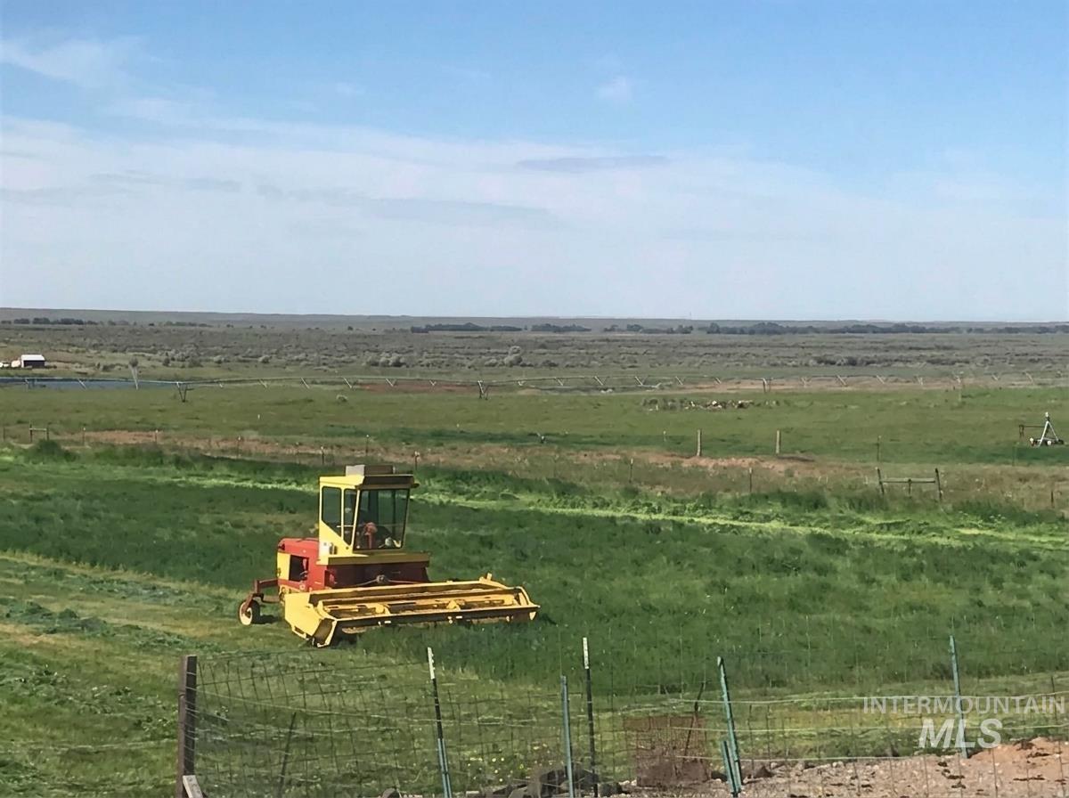 103 West 420 North, Shoshone, Idaho 83352, 3 Bedrooms, 2 Bathrooms, Farm & Ranch For Sale, Price $650,000,MLS 98978498